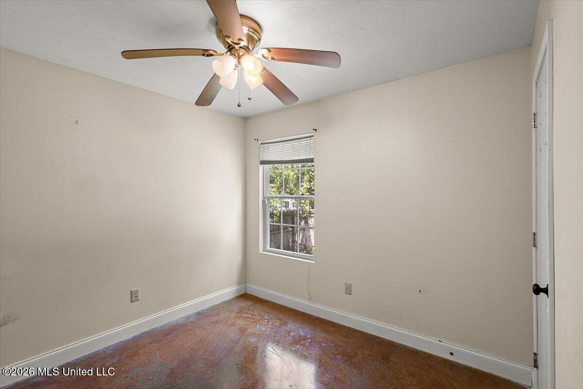 512 George Street Property Photo 14
