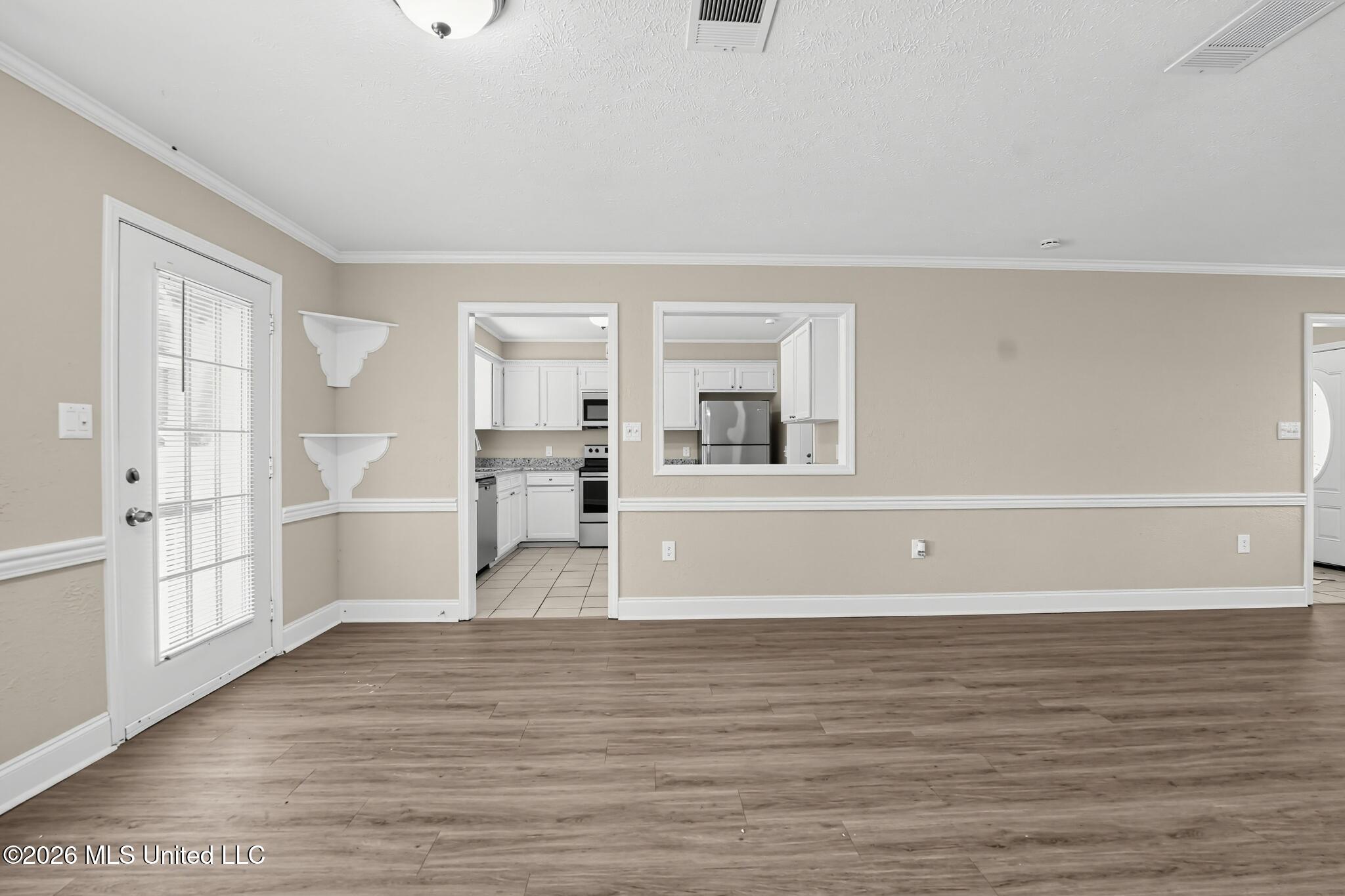 253 Heritage Drive Property Photo 5