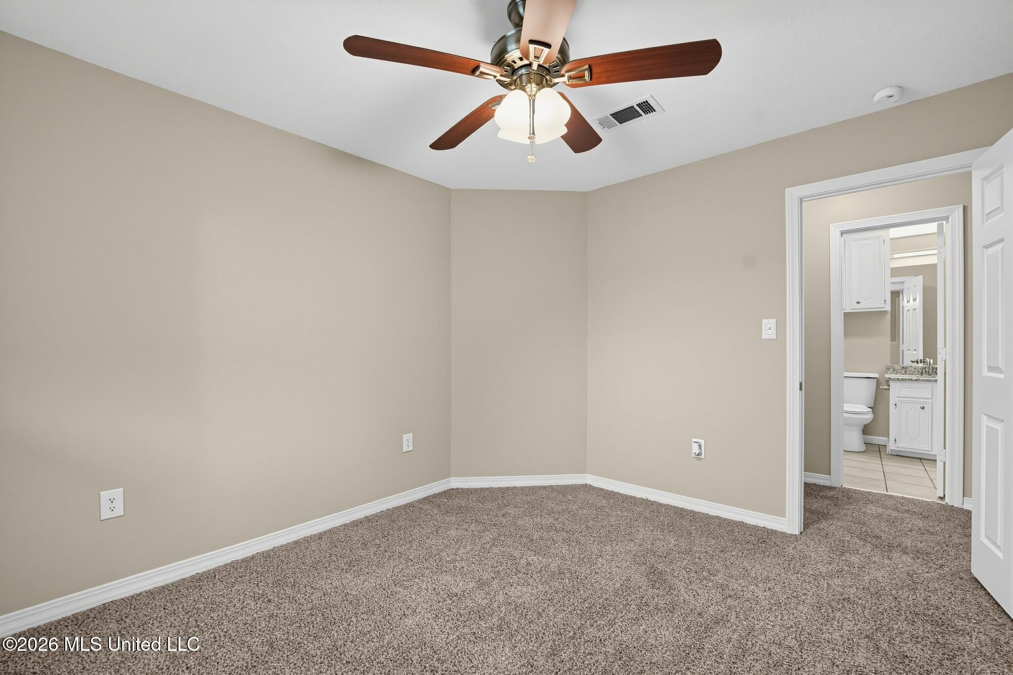 253 Heritage Drive Property Photo 11