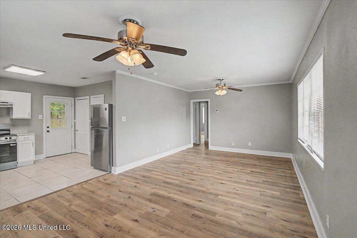 1775 Vaughn Street Property Photo 2