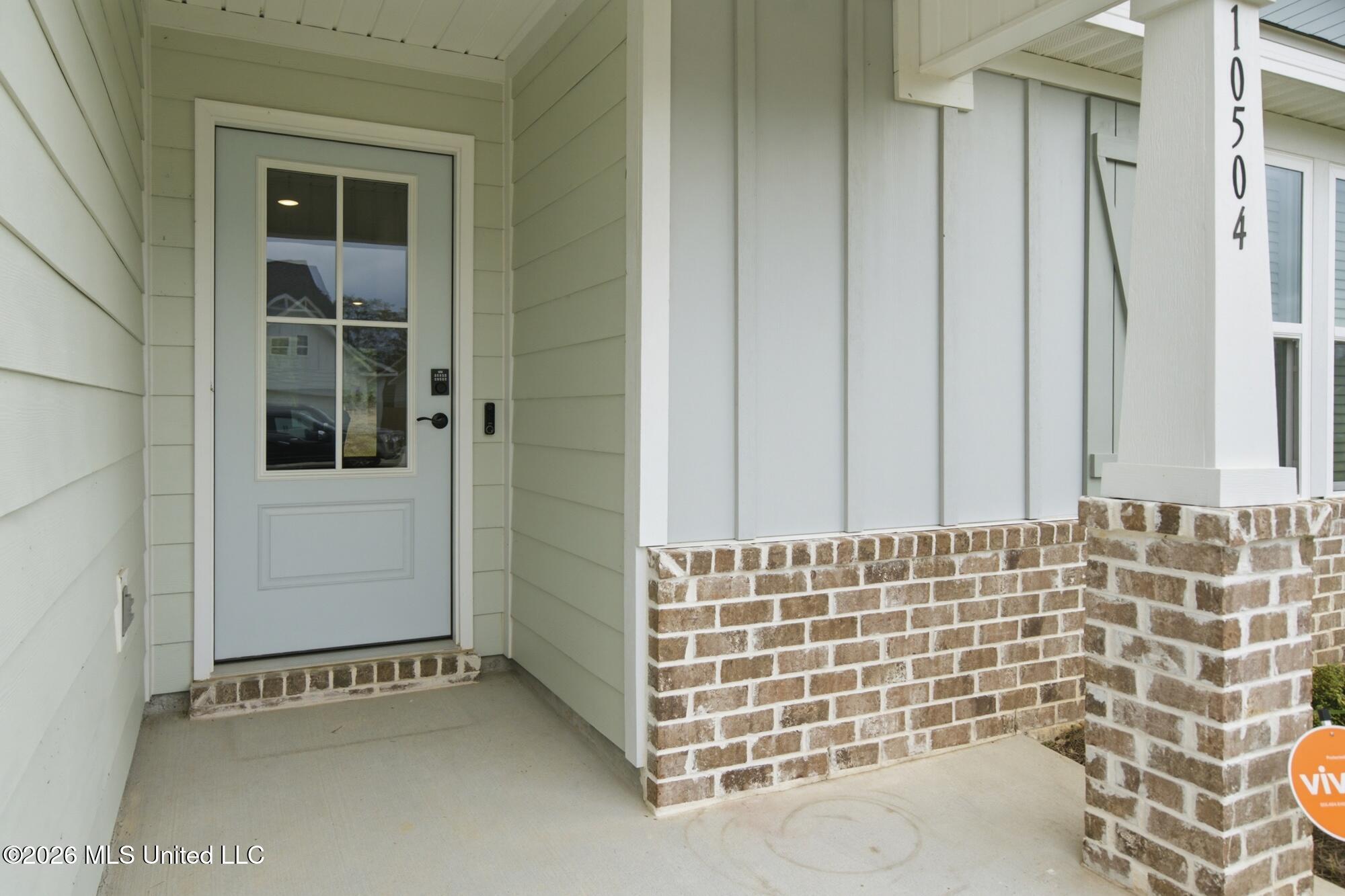 10504 Glade Cove Property Photo 4