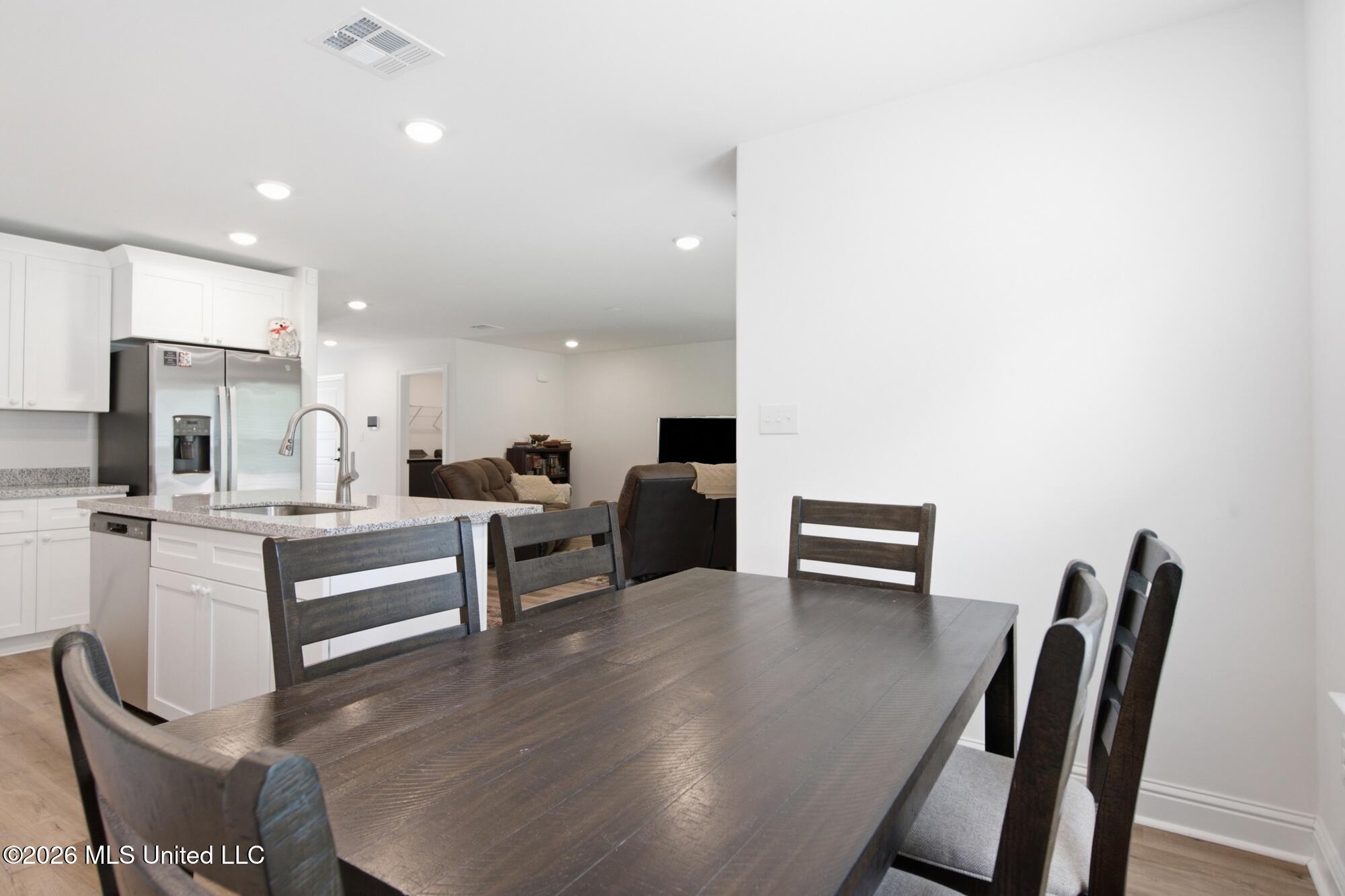 10504 Glade Cove Property Photo 10