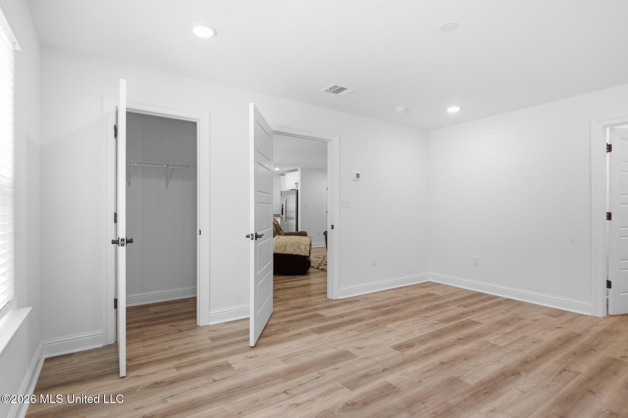 10504 Glade Cove Property Photo 16