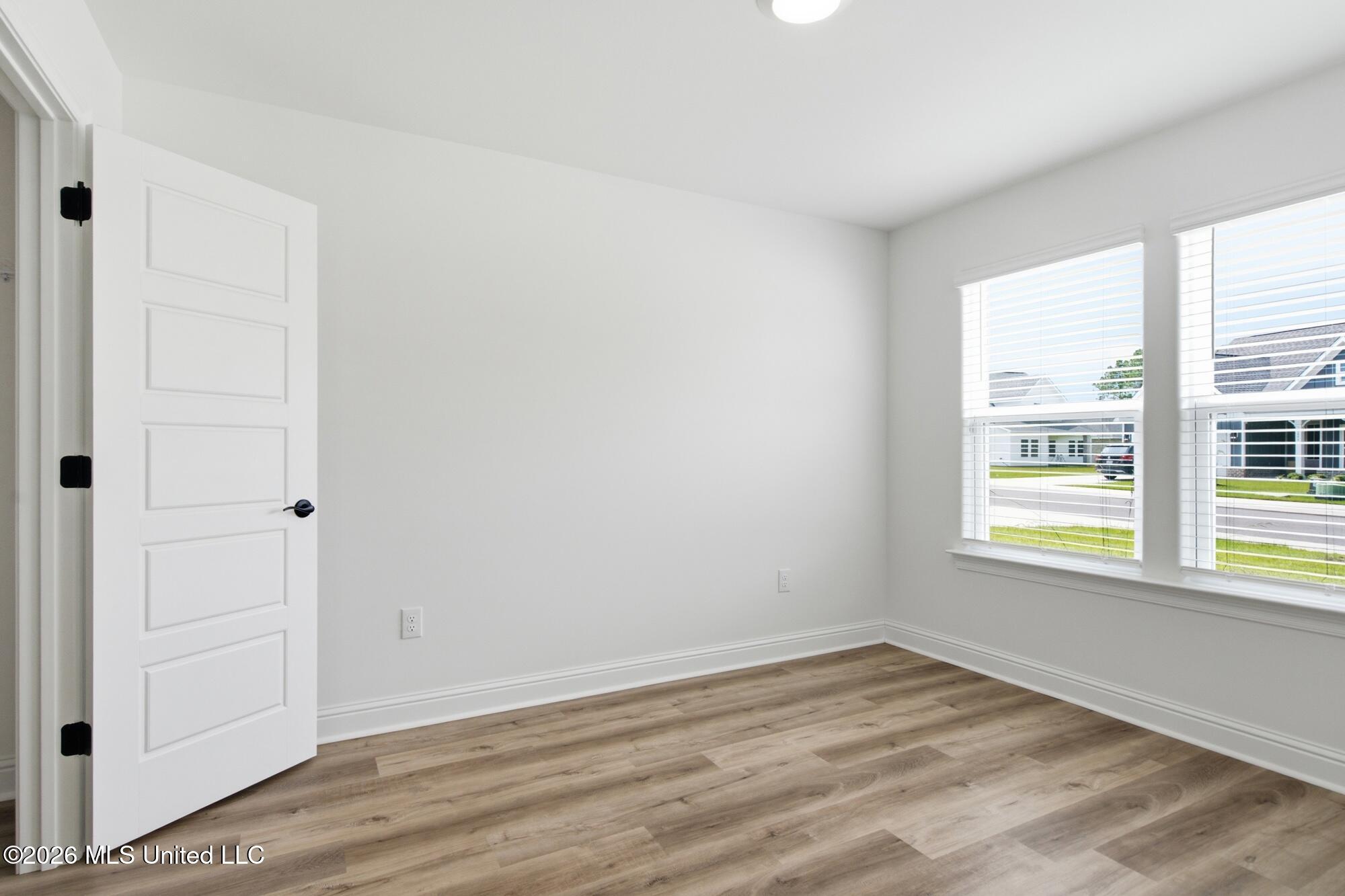 10504 Glade Cove Property Photo 21