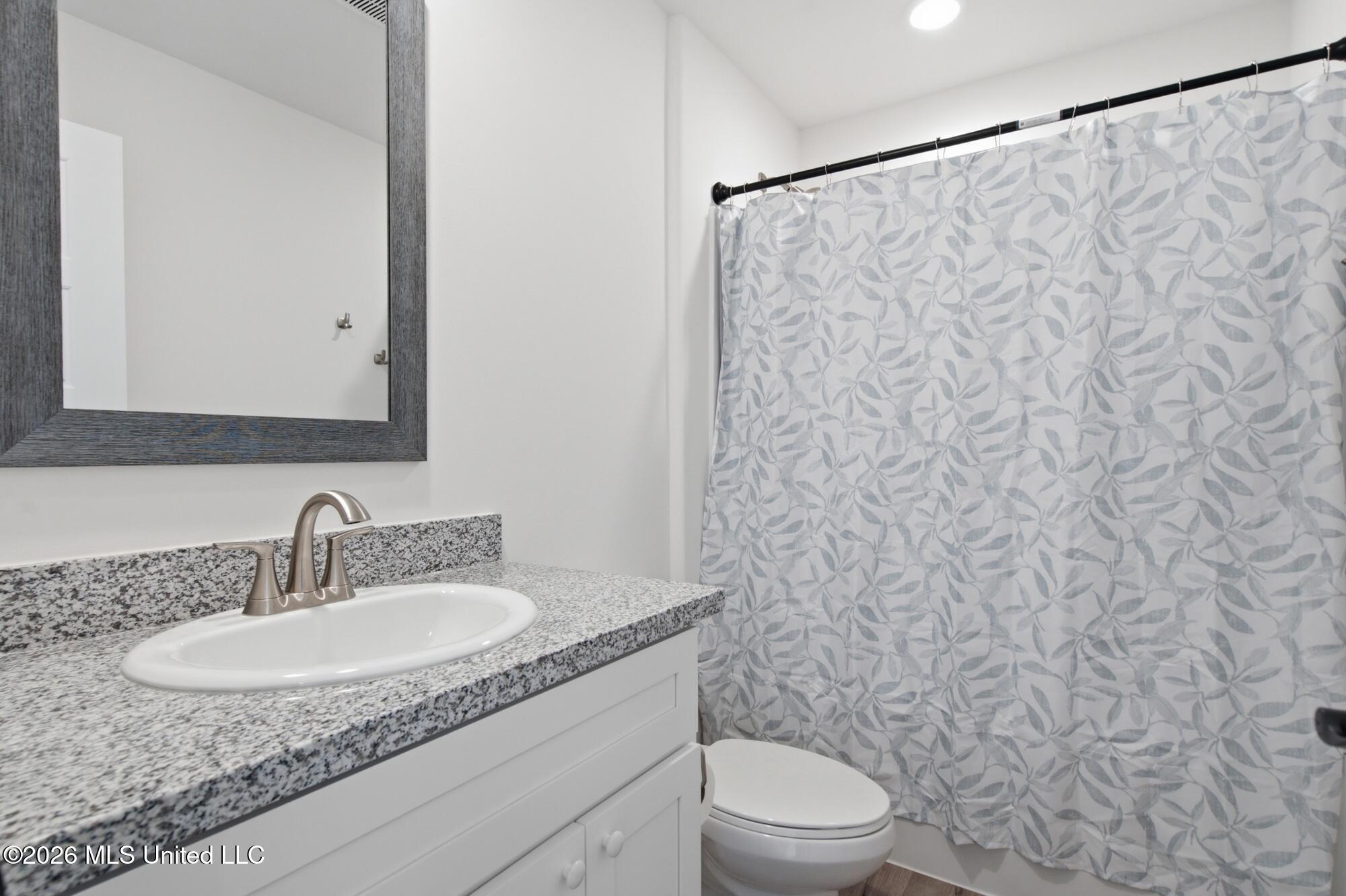 10504 Glade Cove Property Photo 23