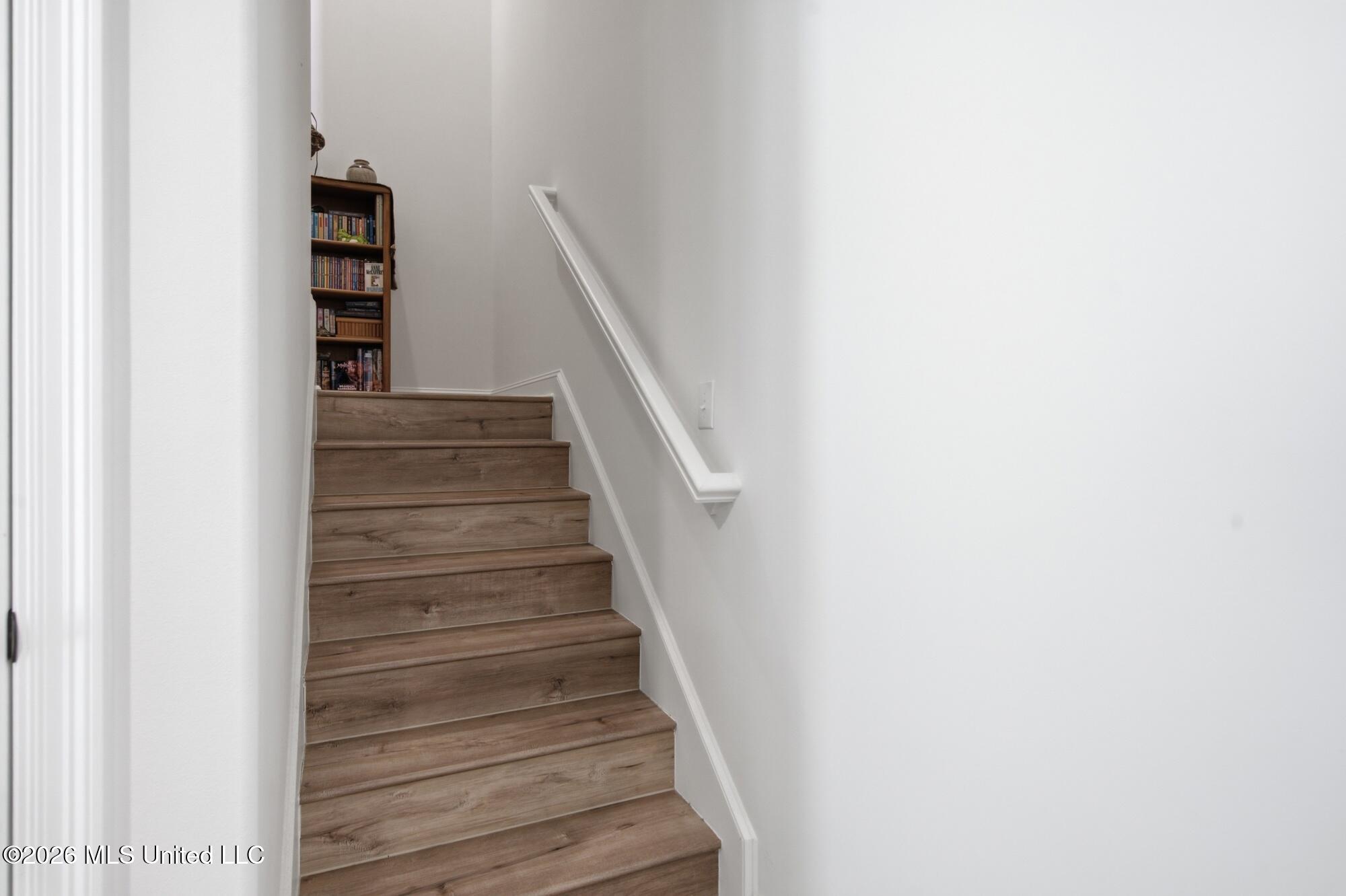 10504 Glade Cove Property Photo 24