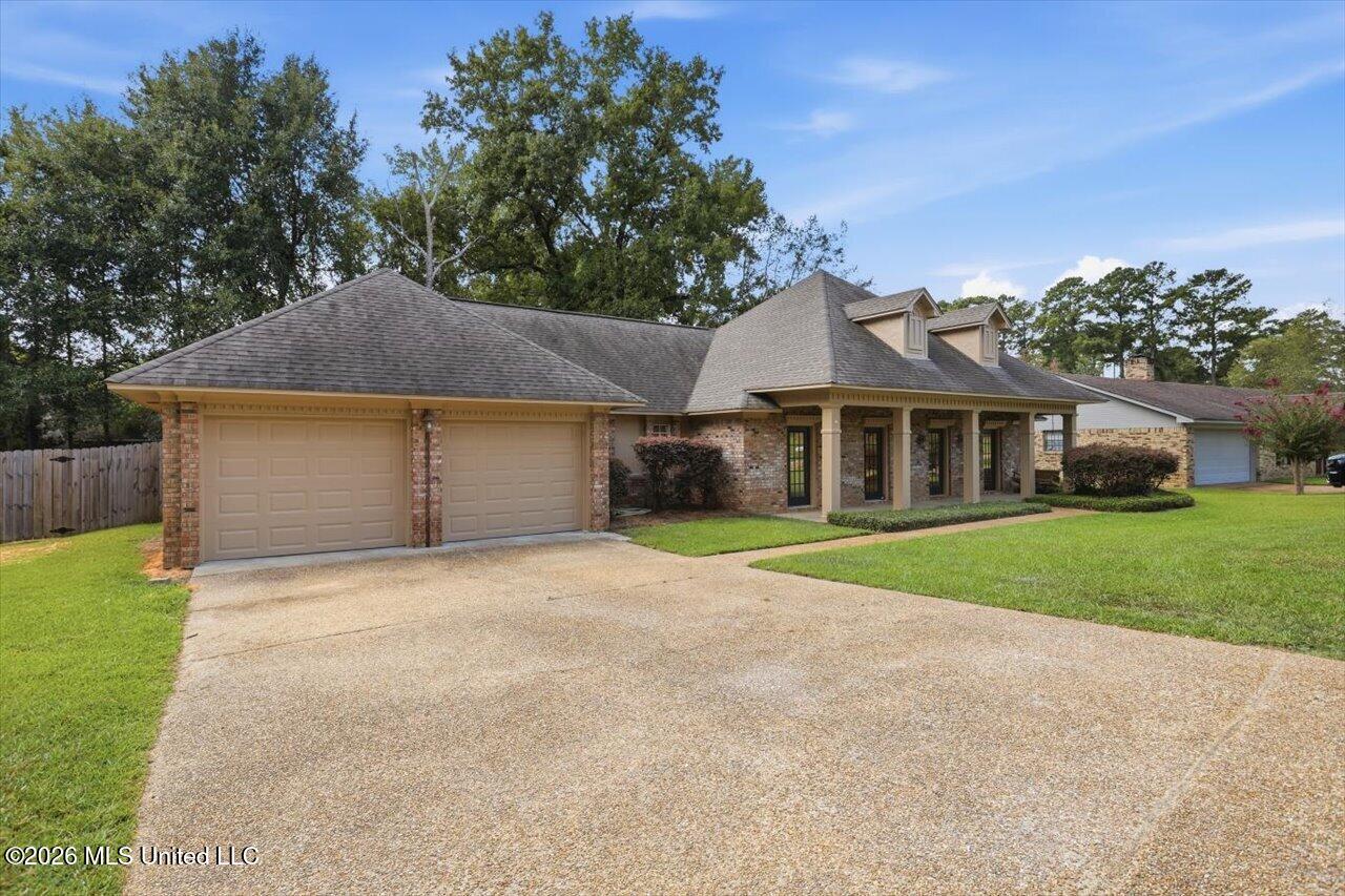 111 Fern Drive Property Photo 3