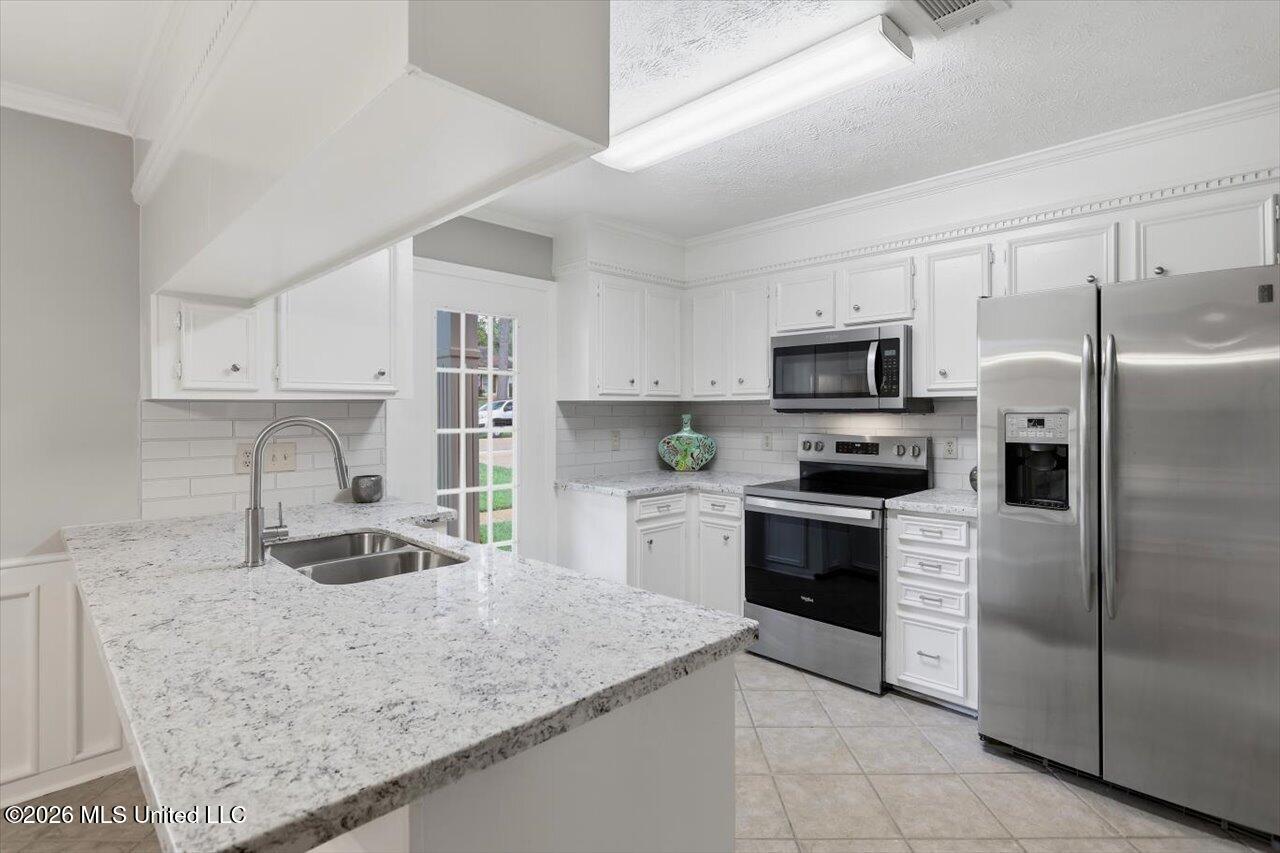 111 Fern Drive Property Photo 11