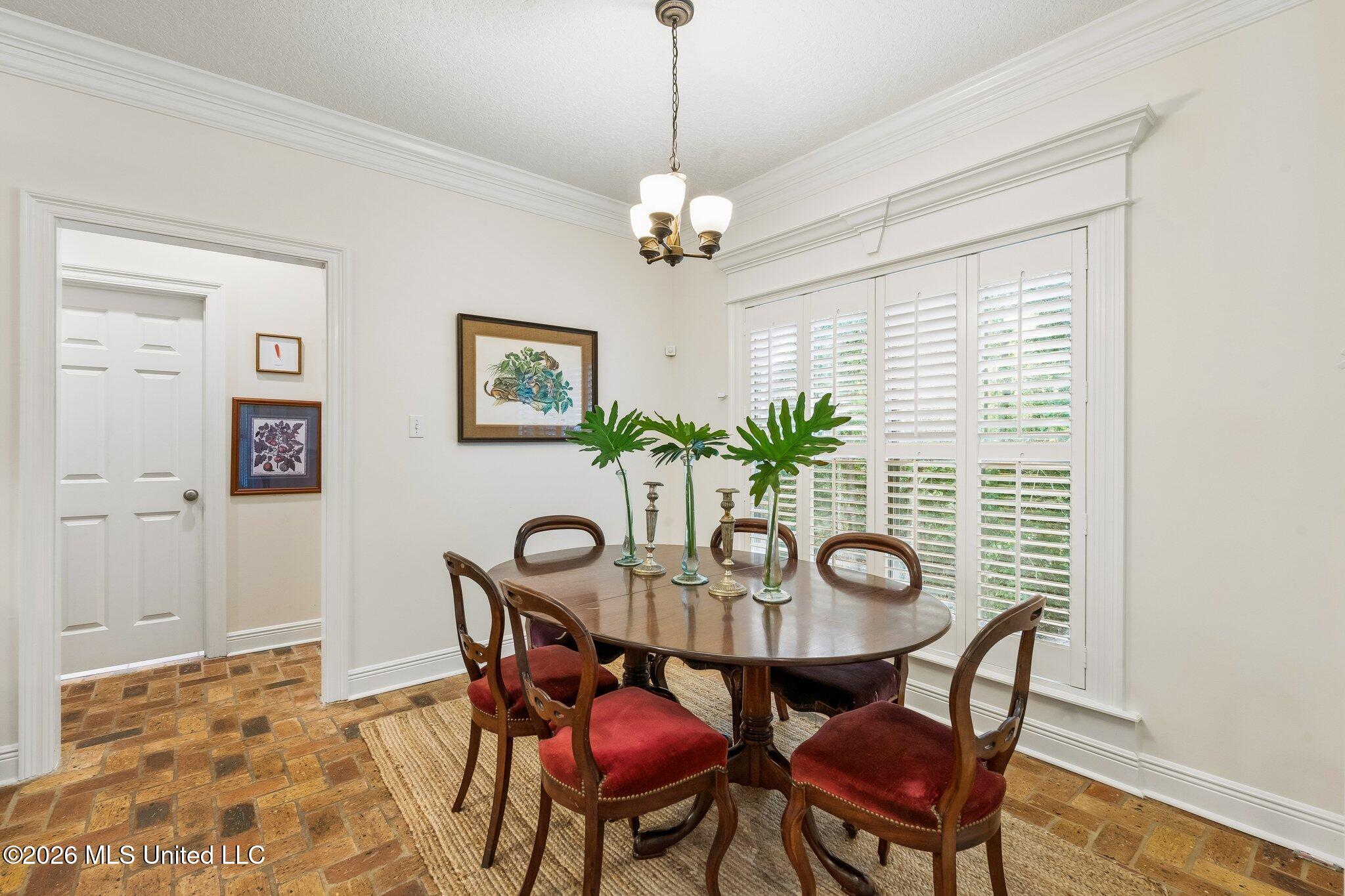 912 Bent Tree Circle Property Photo 5