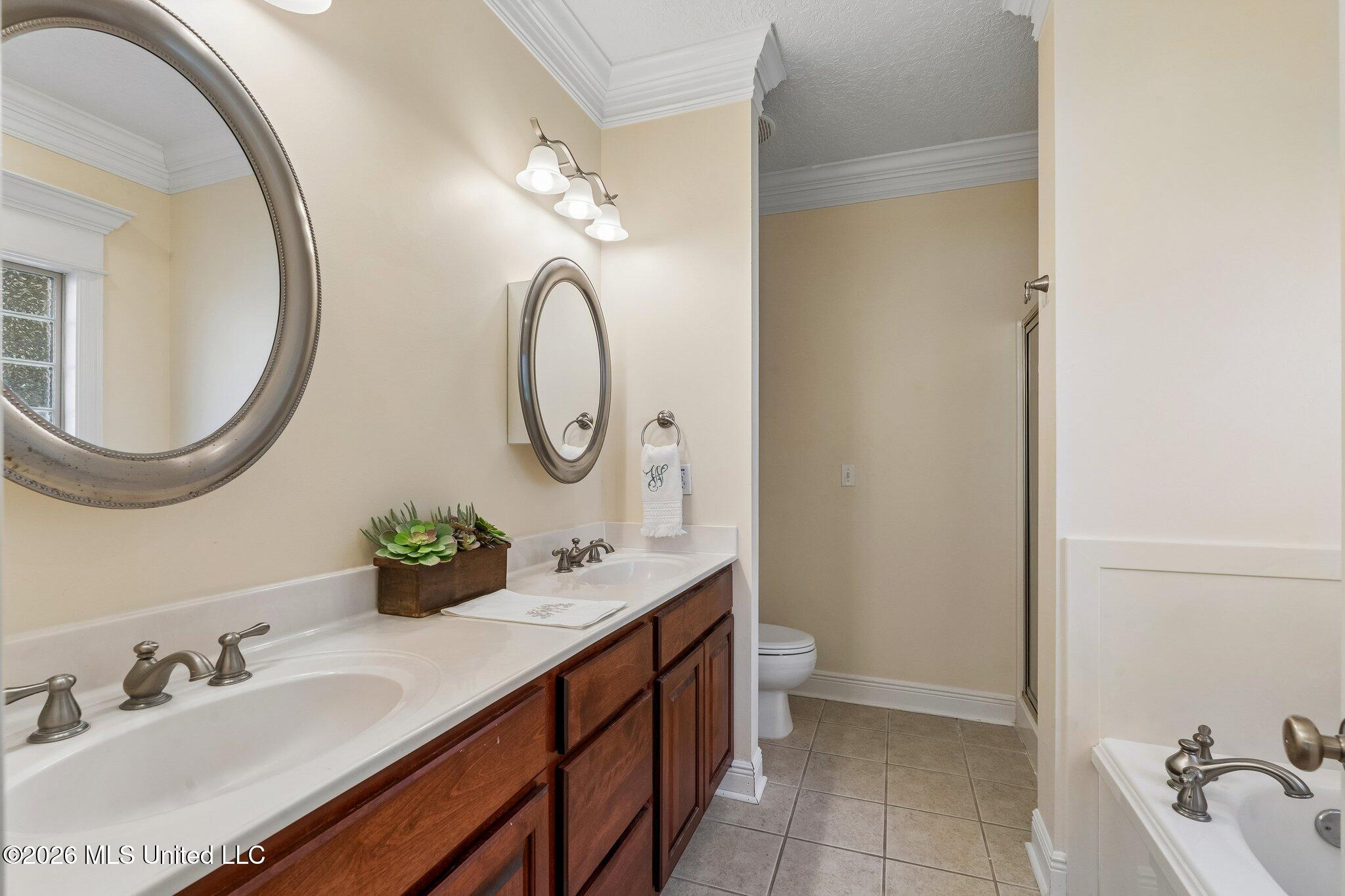 912 Bent Tree Circle Property Photo 11