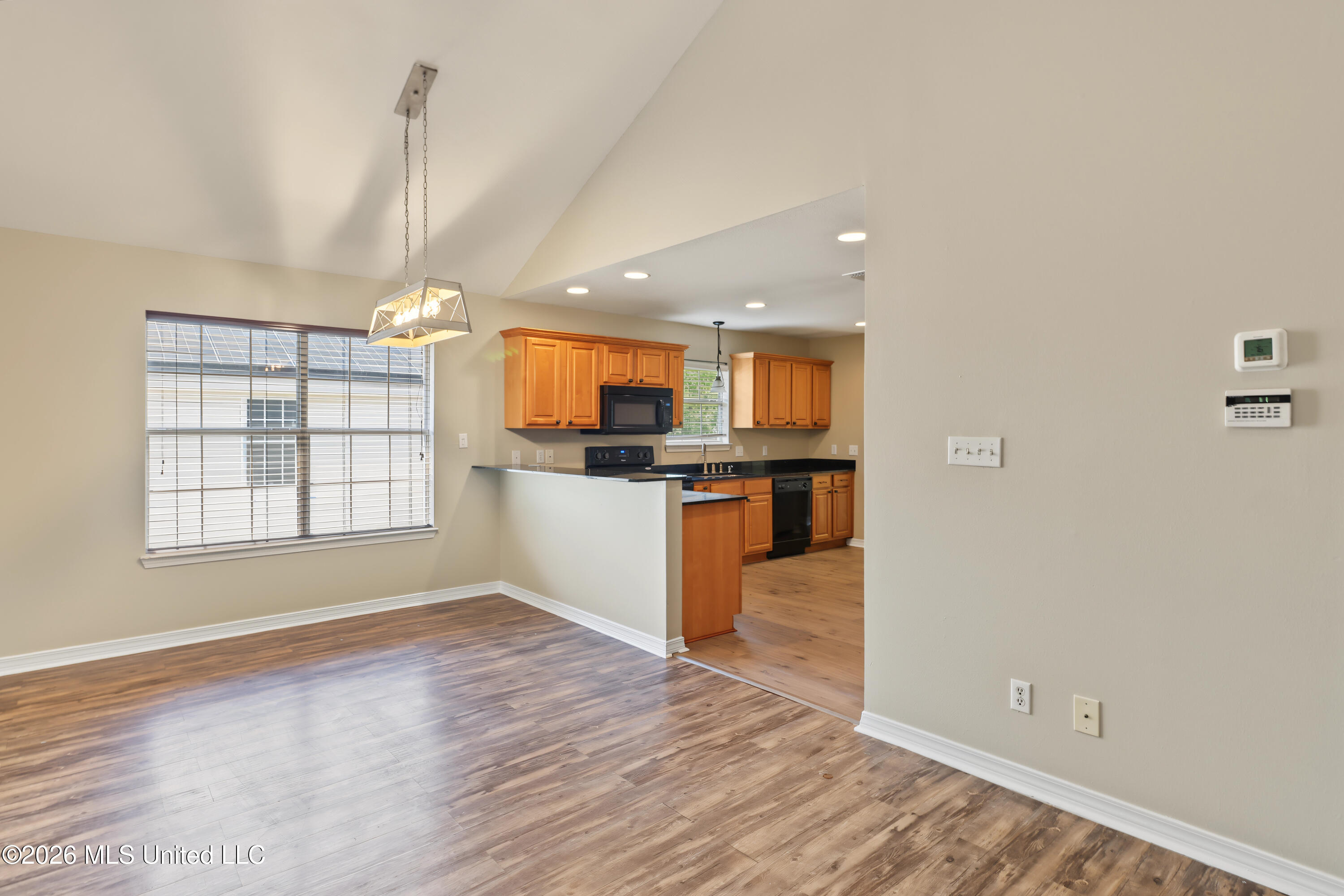 131 Northwood Drive Property Photo 6