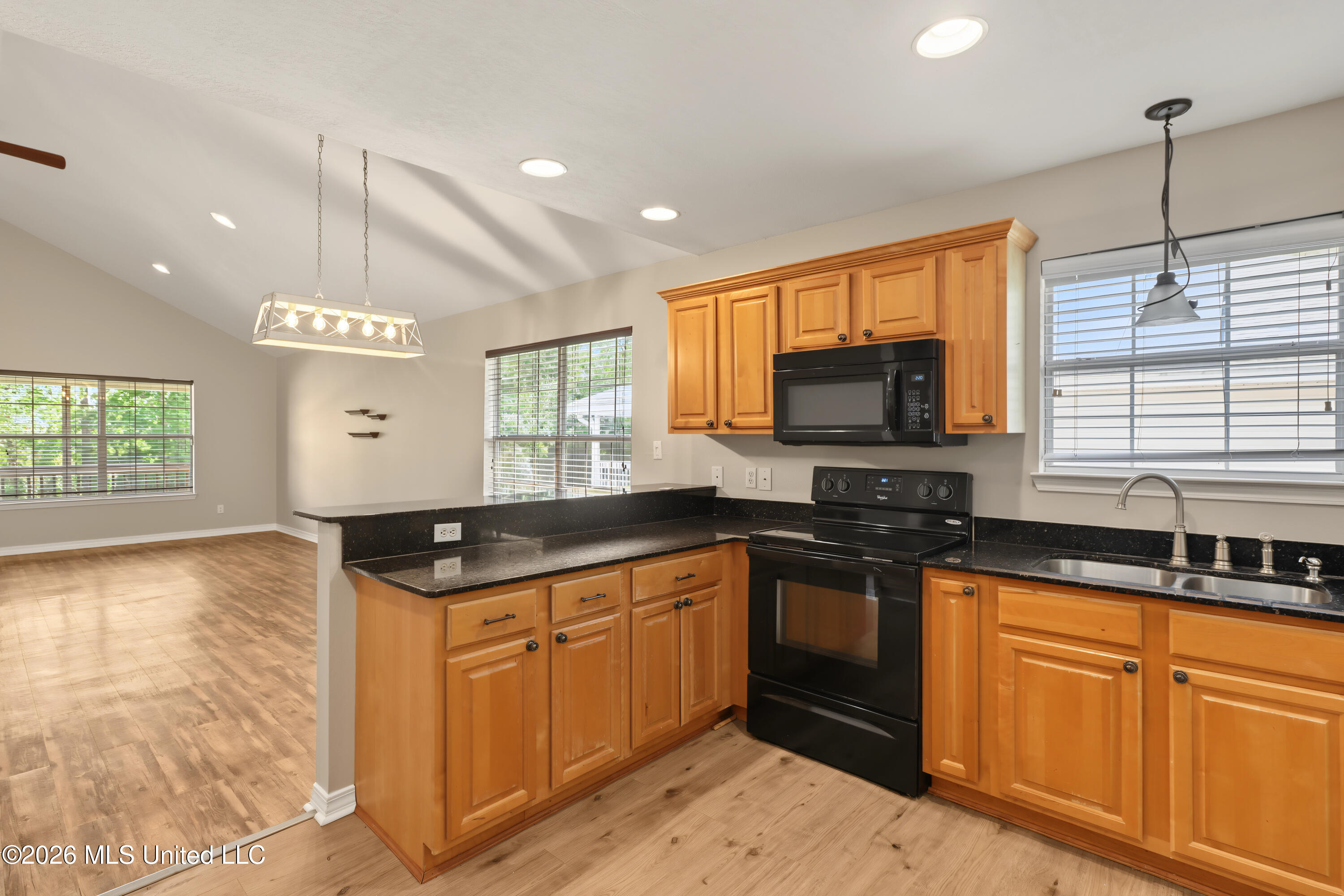 131 Northwood Drive Property Photo 8
