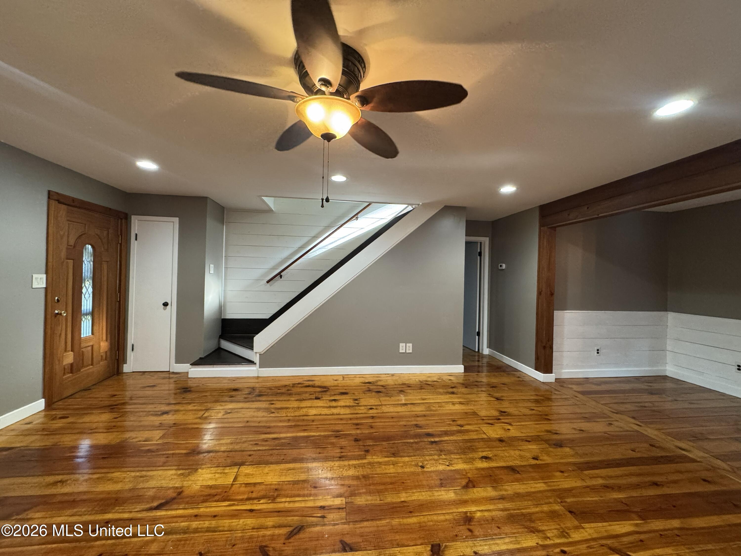 1100 Rolling Wood Drive Property Photo 4
