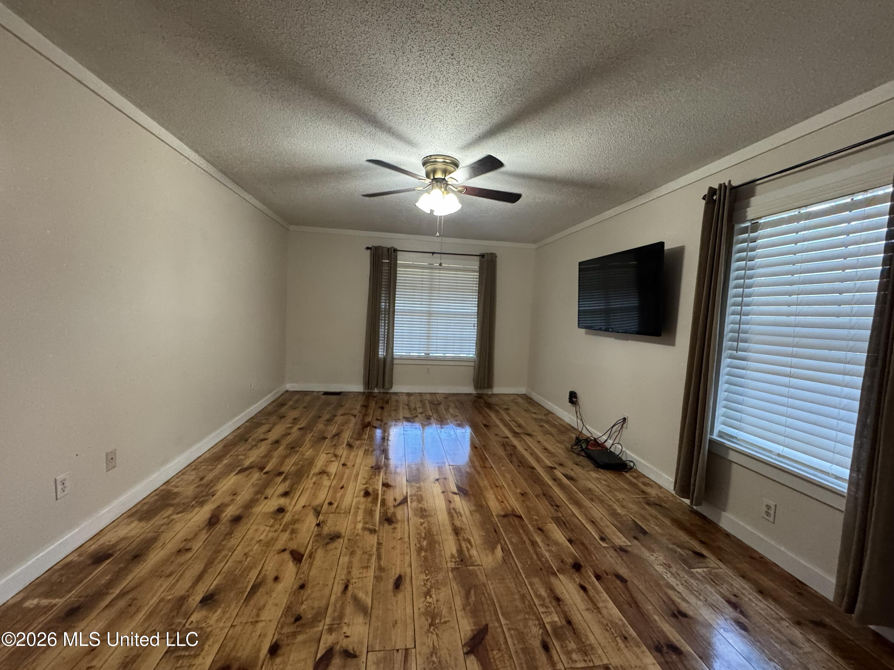 1100 Rolling Wood Drive Property Photo 24