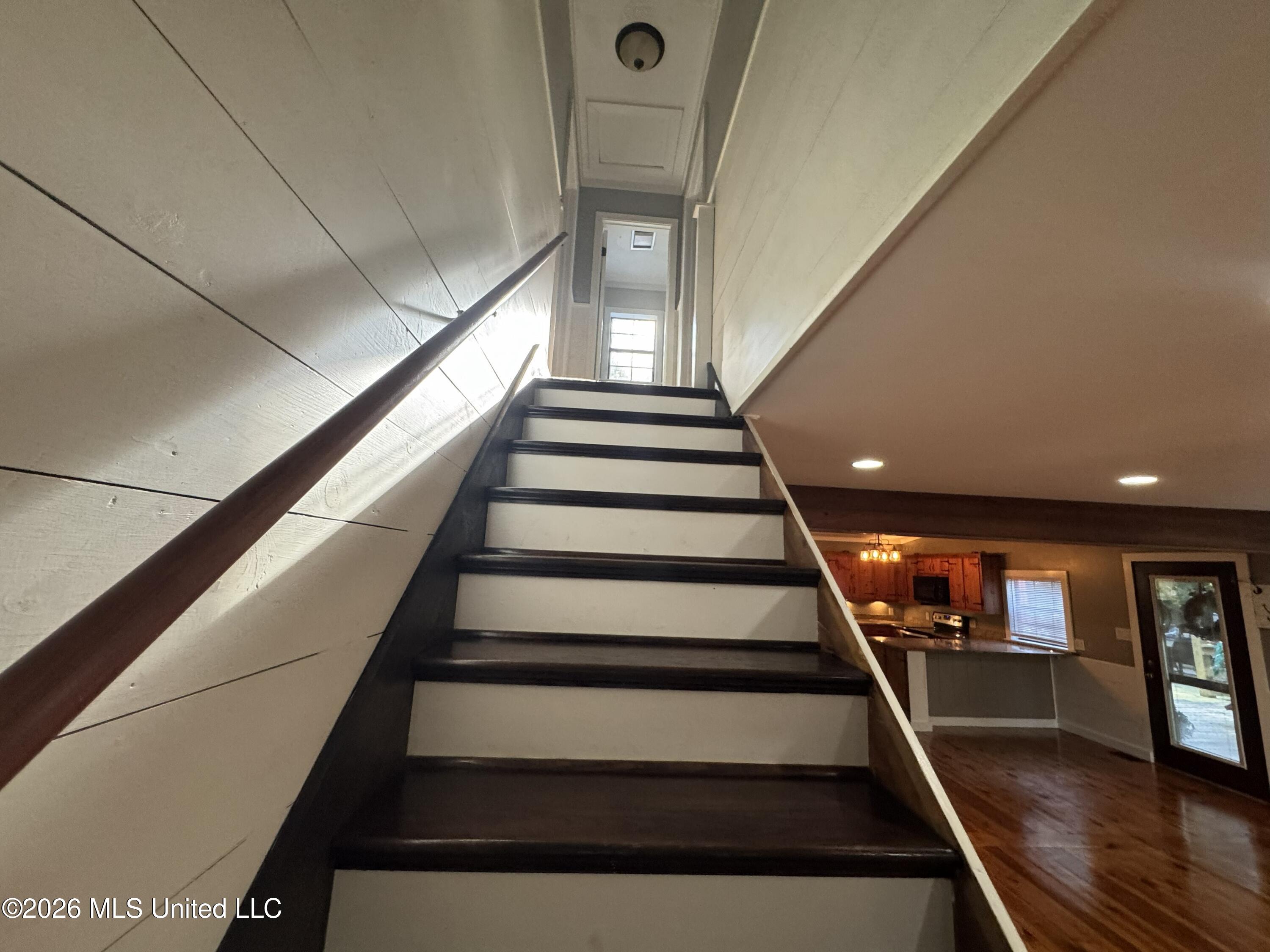 1100 Rolling Wood Drive Property Photo 29
