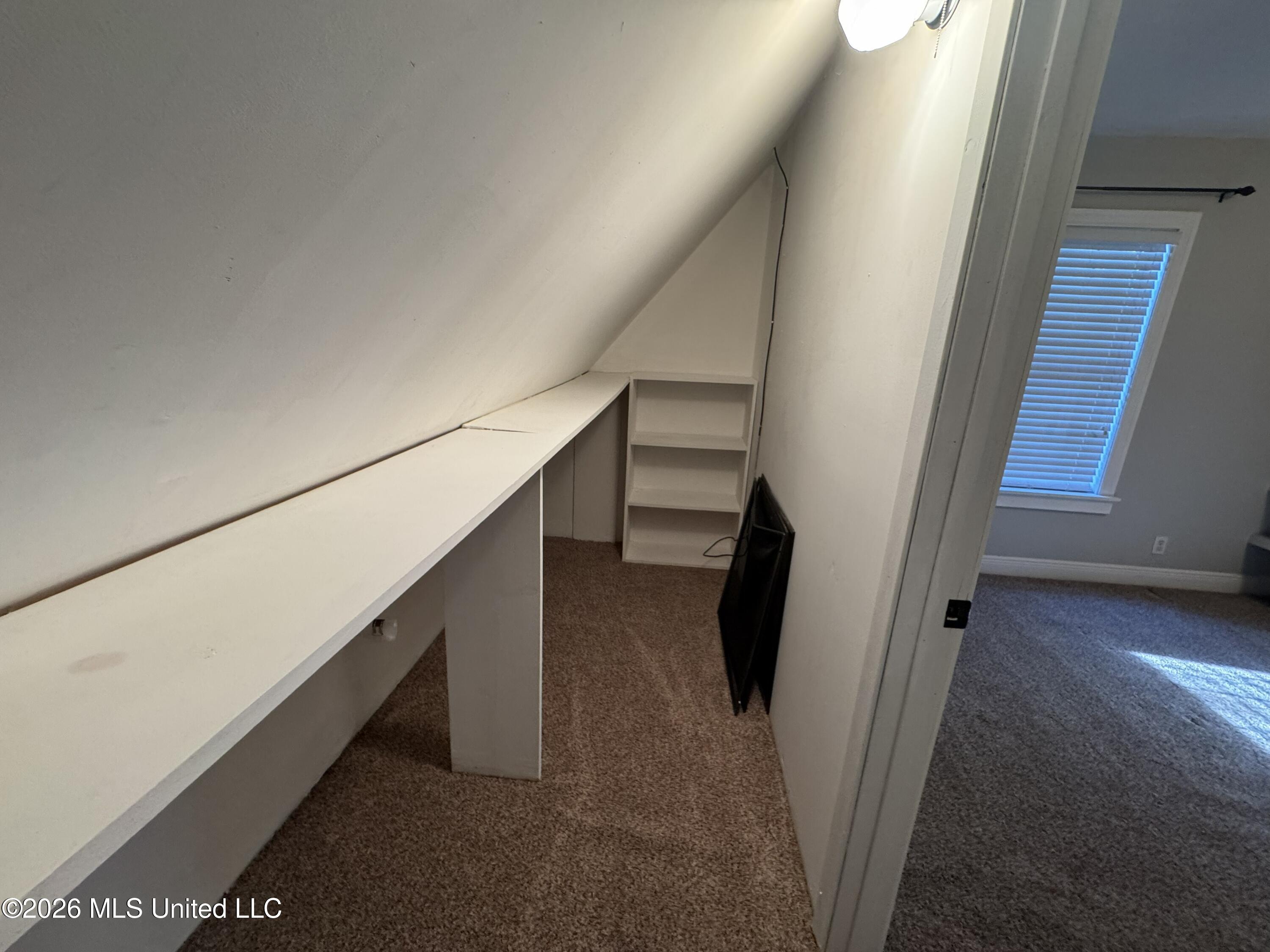 1100 Rolling Wood Drive Property Photo 36