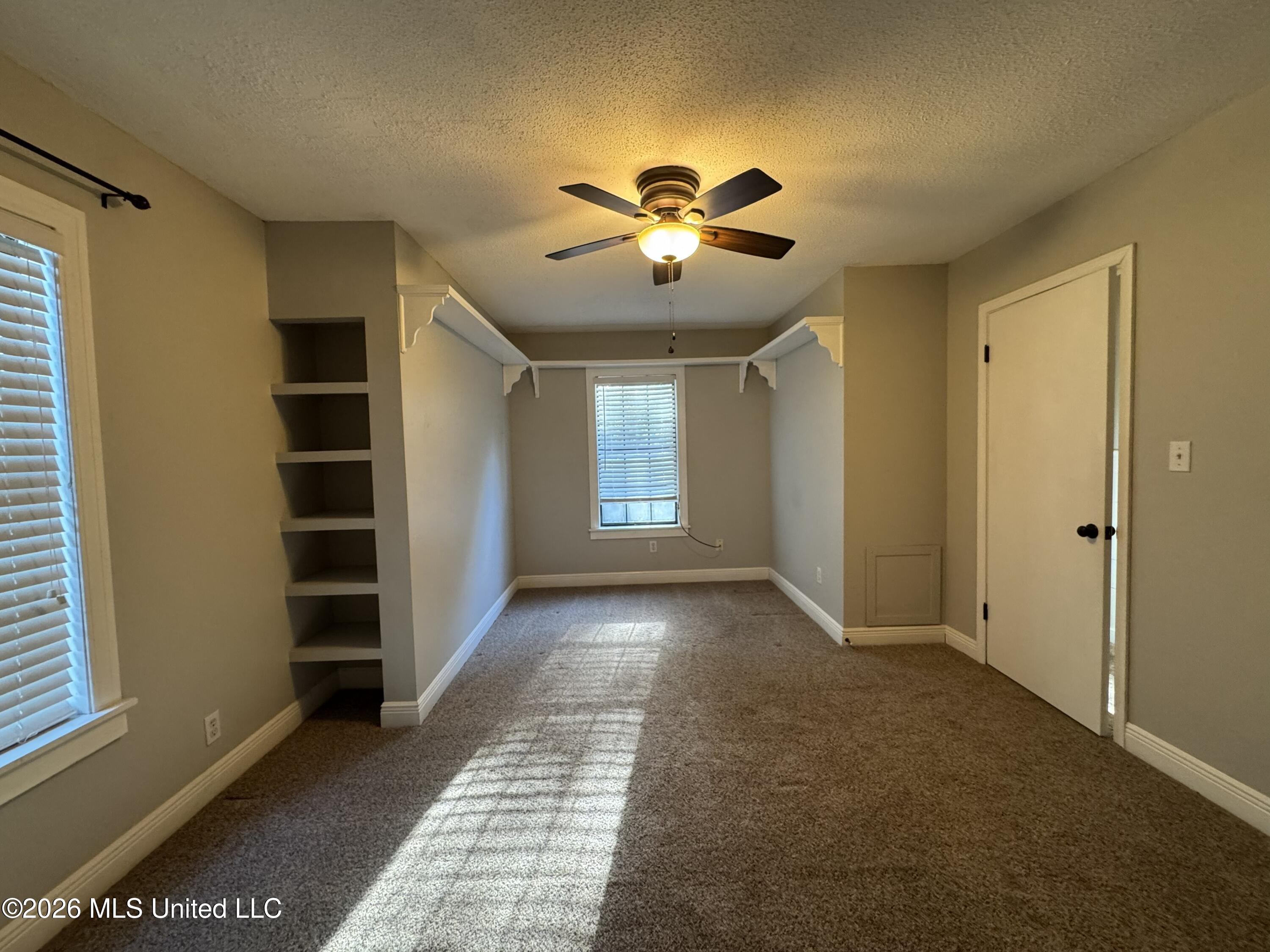 1100 Rolling Wood Drive Property Photo 43