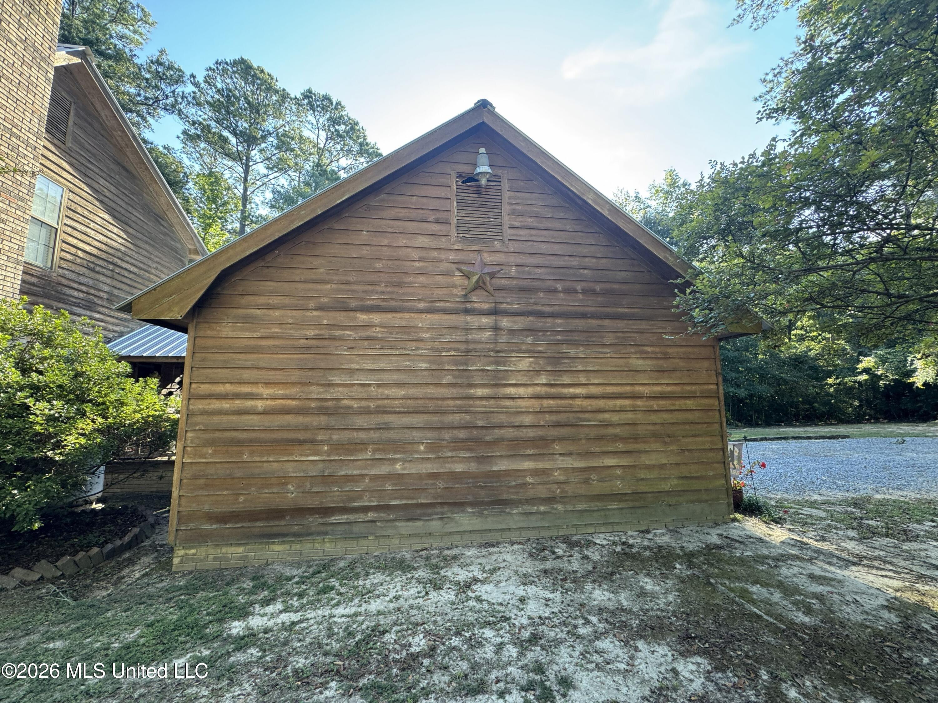 1100 Rolling Wood Drive Property Photo 55
