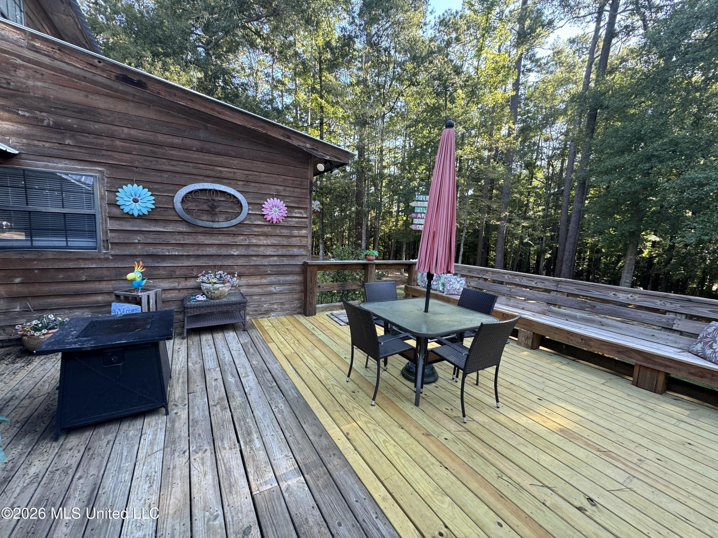 1100 Rolling Wood Drive Property Photo 60
