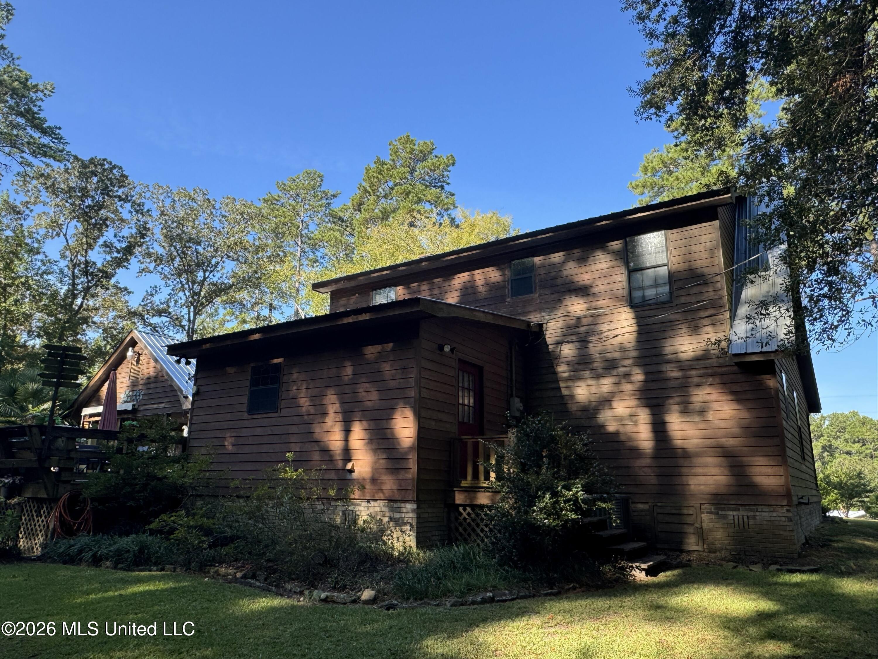 1100 Rolling Wood Drive Property Photo 68