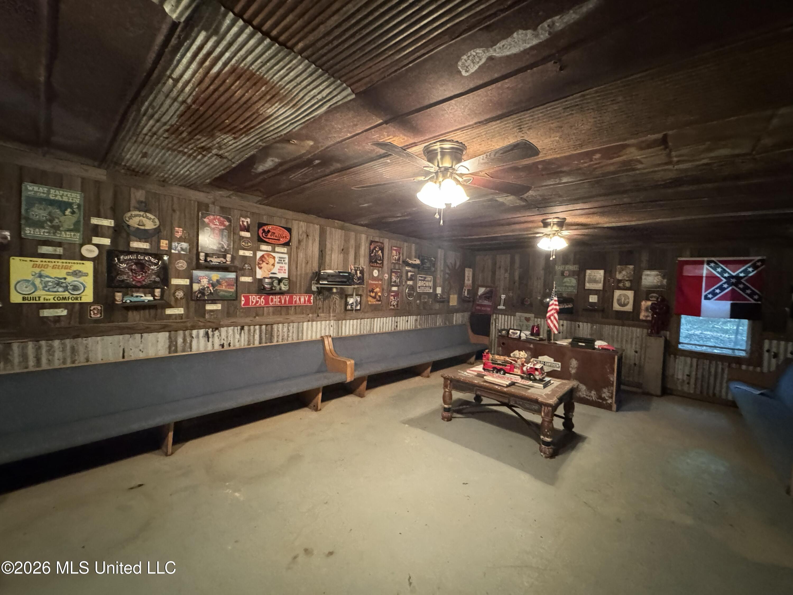 1100 Rolling Wood Drive Property Photo 78