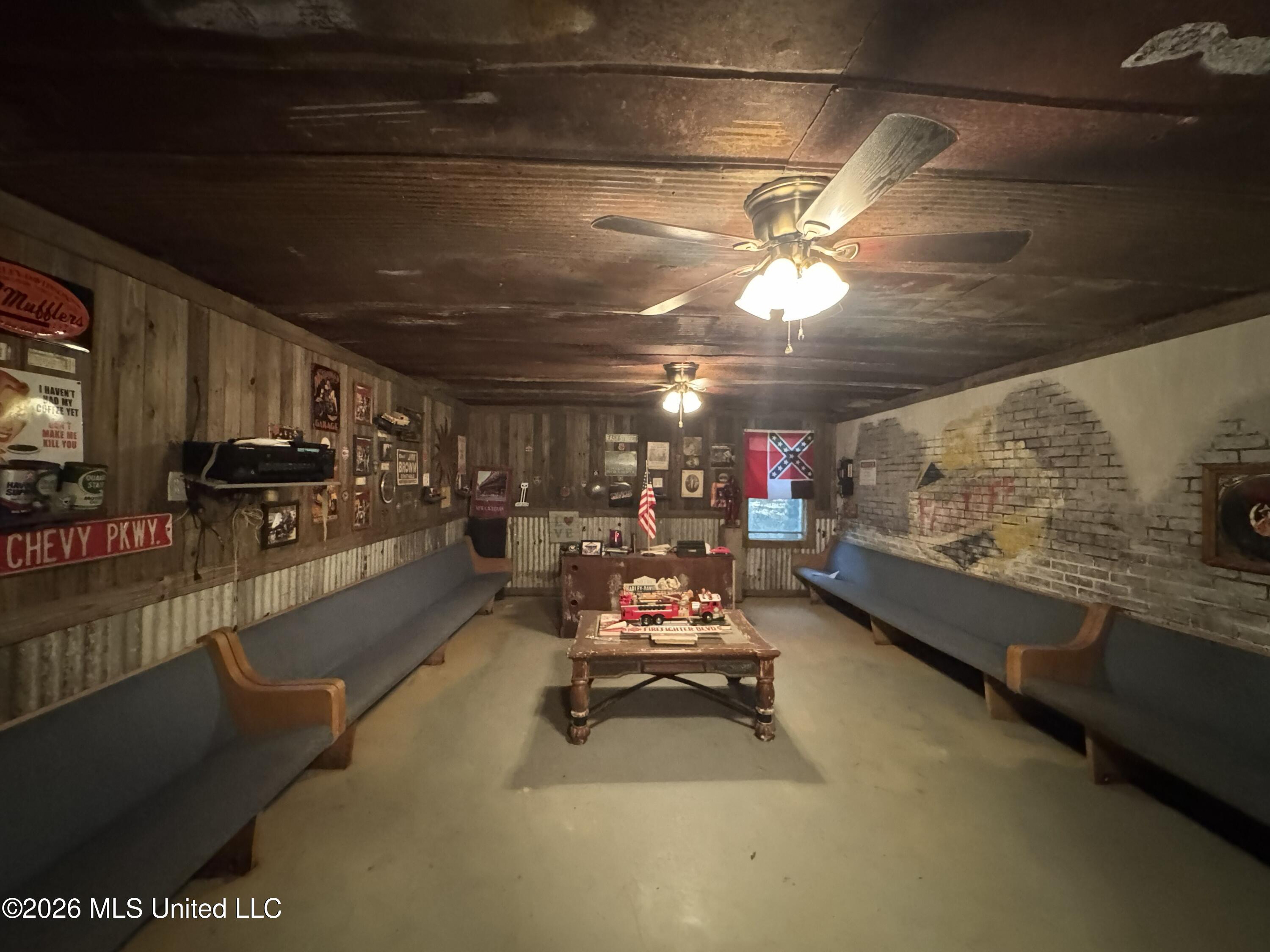 1100 Rolling Wood Drive Property Photo 79