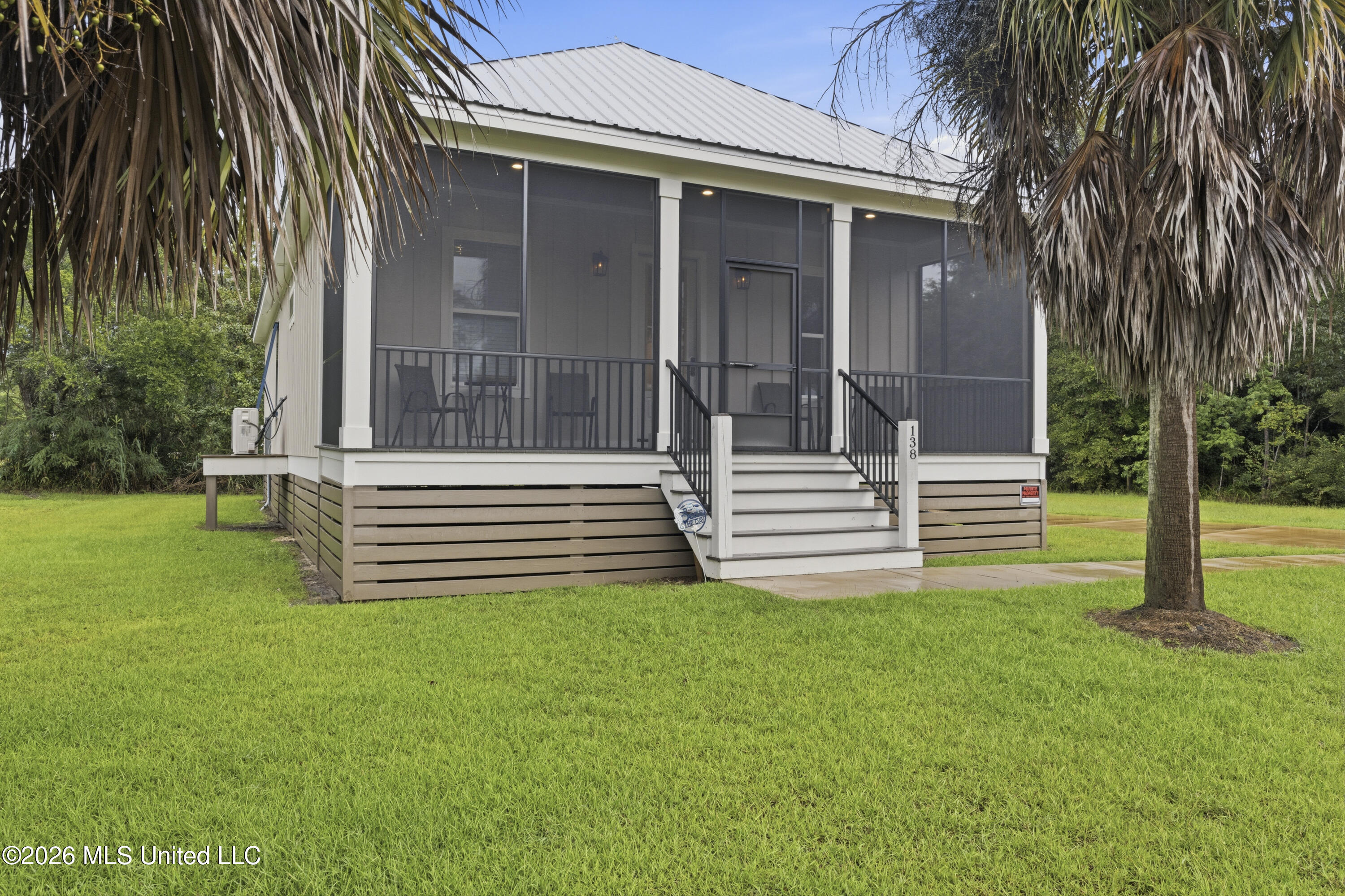 138 Lafitte Drive Property Photo 2