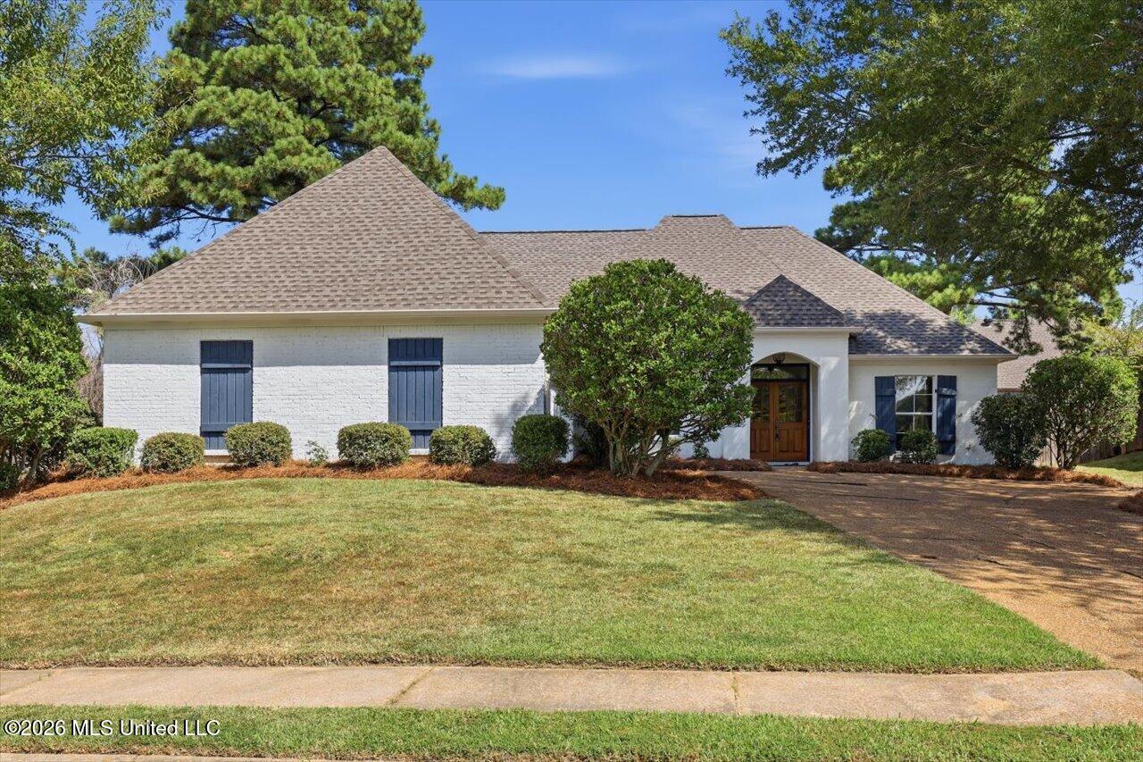 130 Savoy Park Property Photo 2