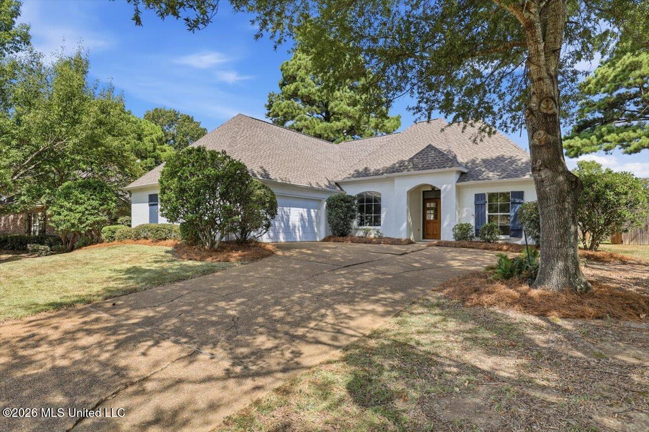 130 Savoy Park Property Photo 3