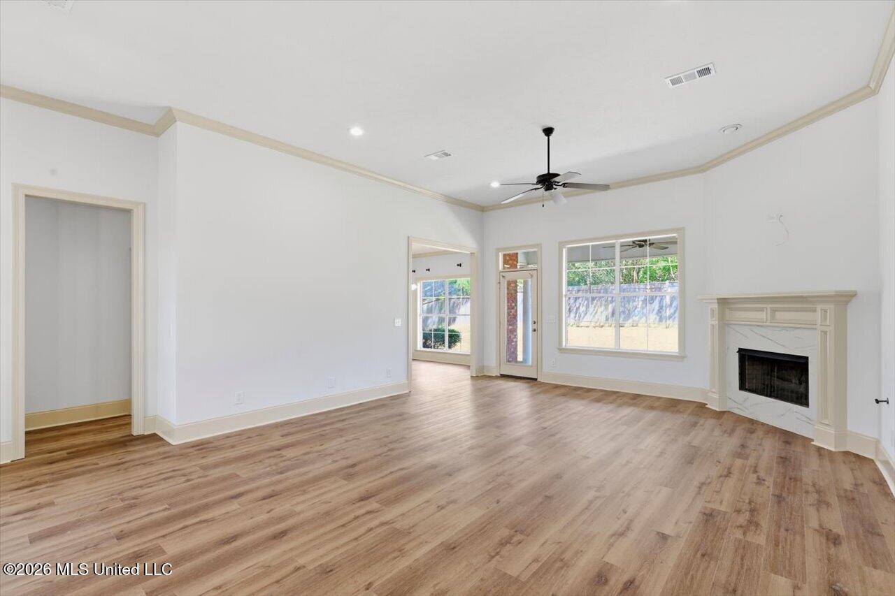 130 Savoy Park Property Photo 8