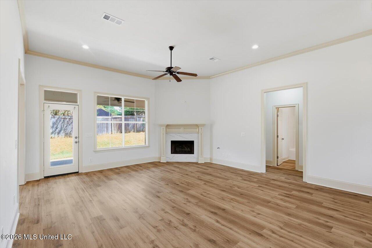 130 Savoy Park Property Photo 9