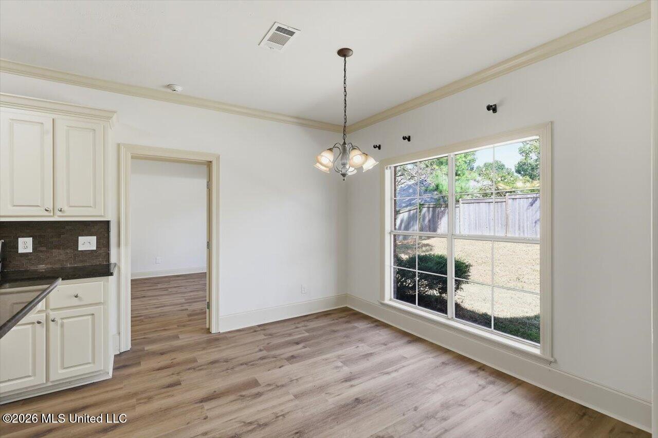 130 Savoy Park Property Photo 19