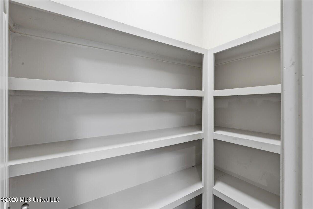 130 Savoy Park Property Photo 20
