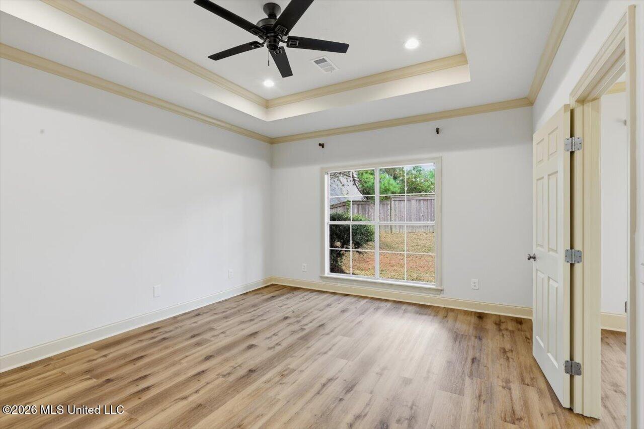 130 Savoy Park Property Photo 22