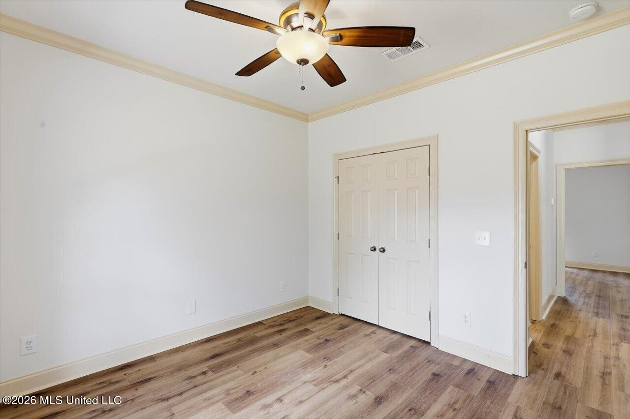 130 Savoy Park Property Photo 33