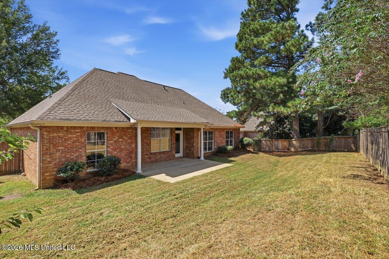 130 Savoy Park Property Photo 36