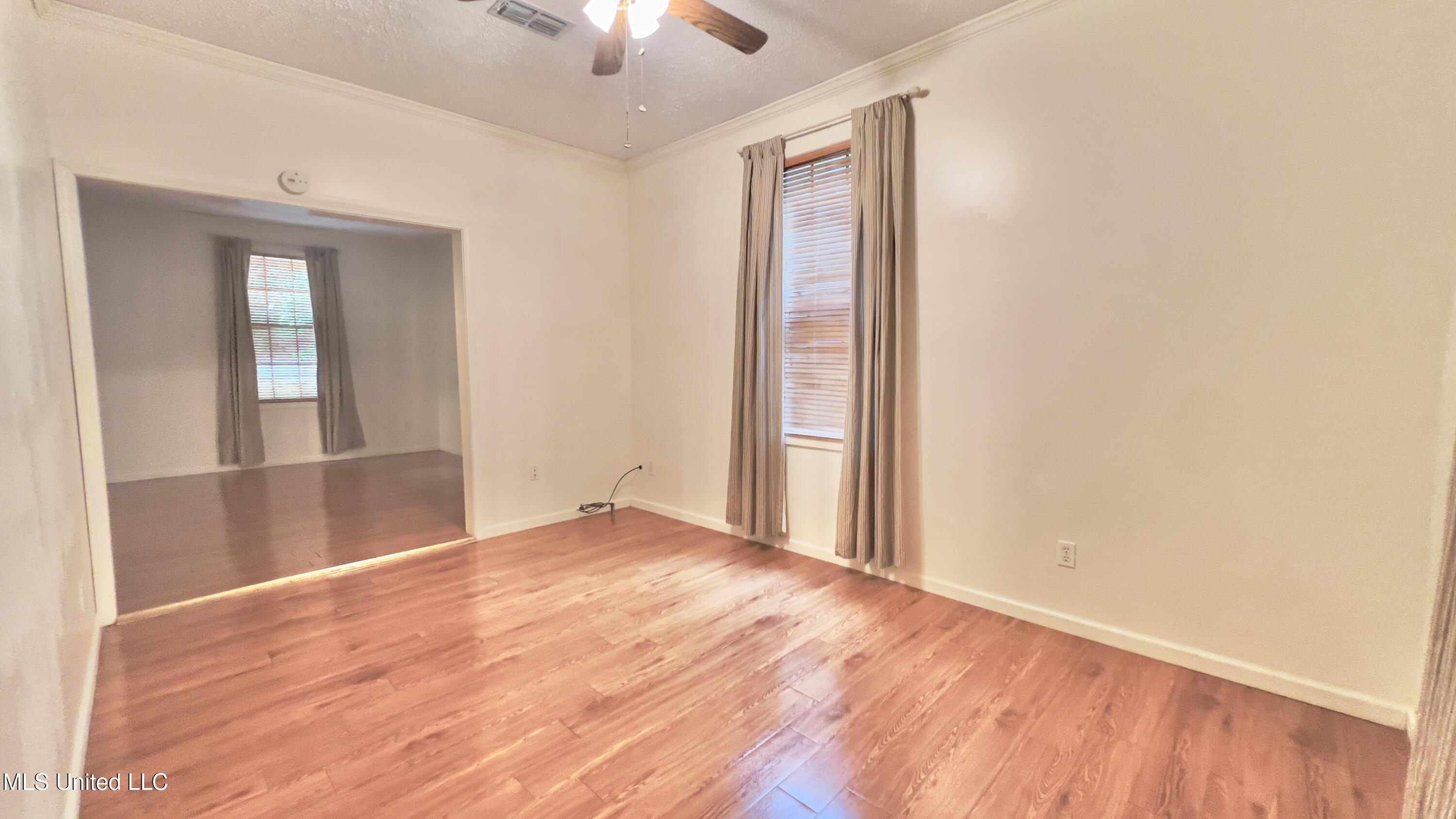 1603 Roosevelt Street Property Photo 3