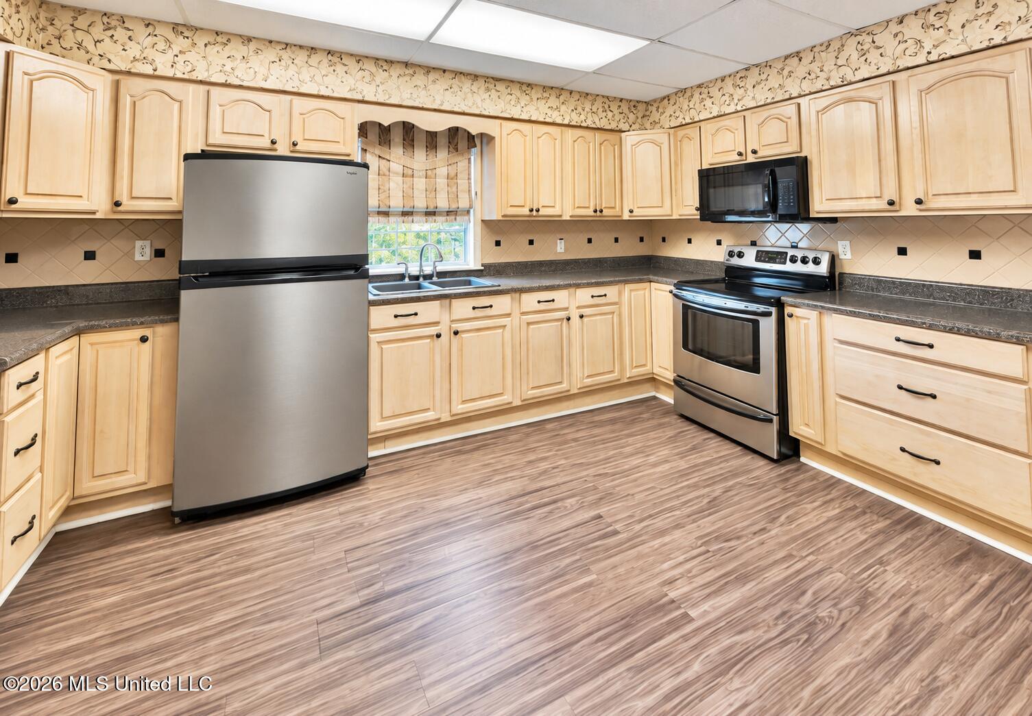1603 Roosevelt Street Property Photo 5