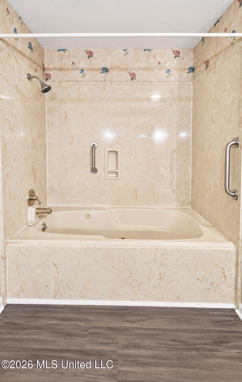 1603 Roosevelt Street Property Photo 7