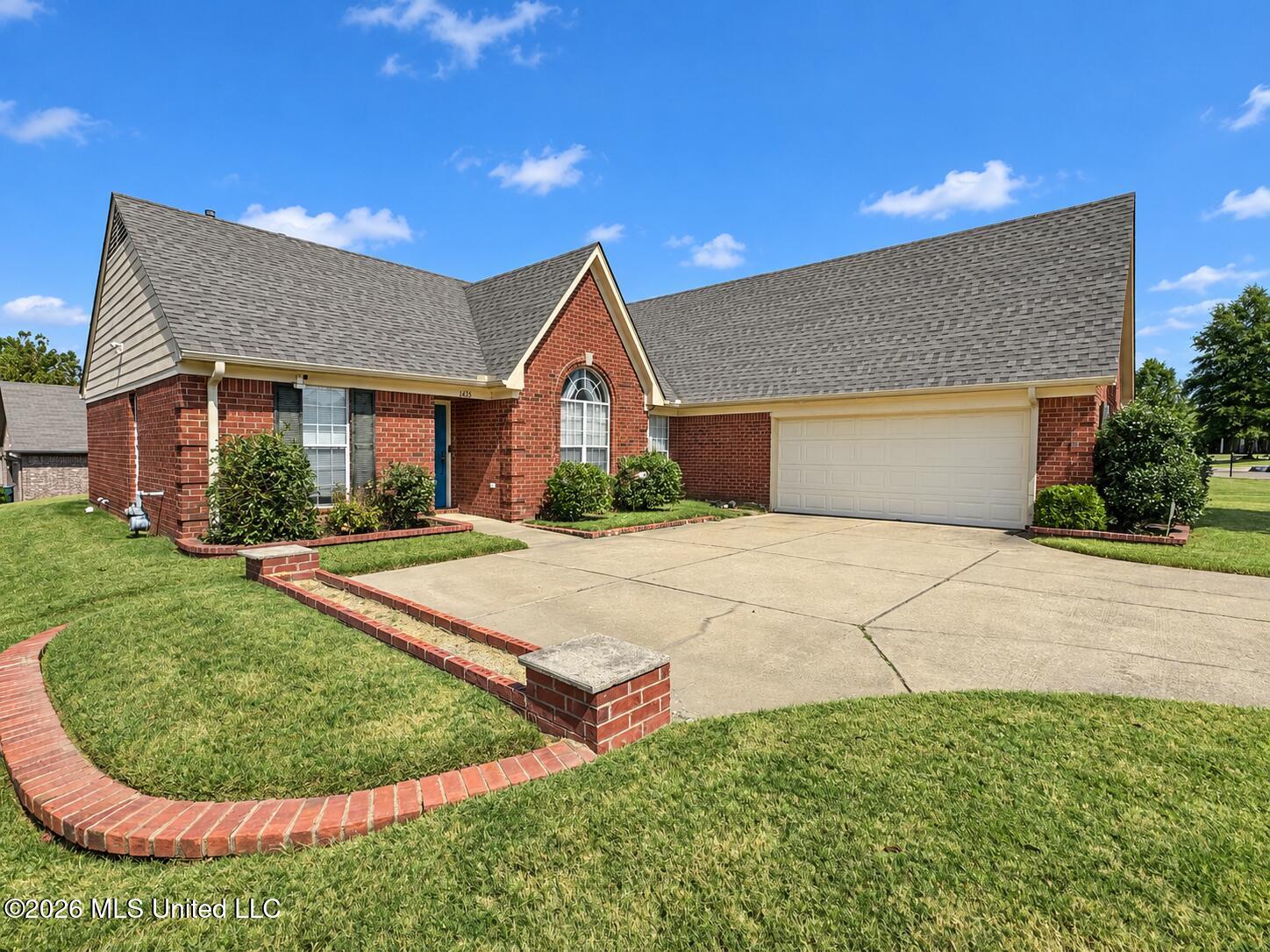 1636 Madison Cove Property Photo 2
