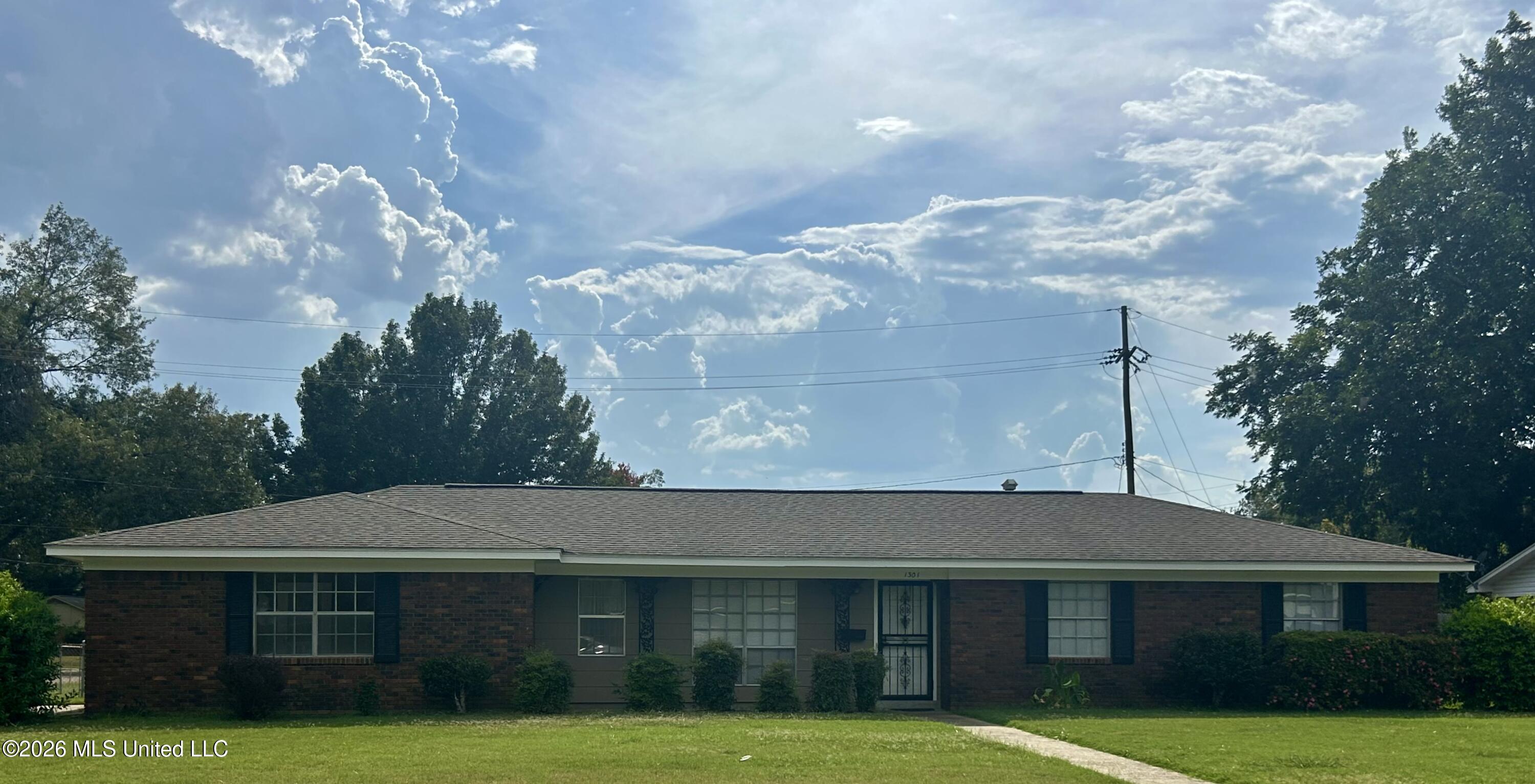1301 Medallion Drive Property Photo 1