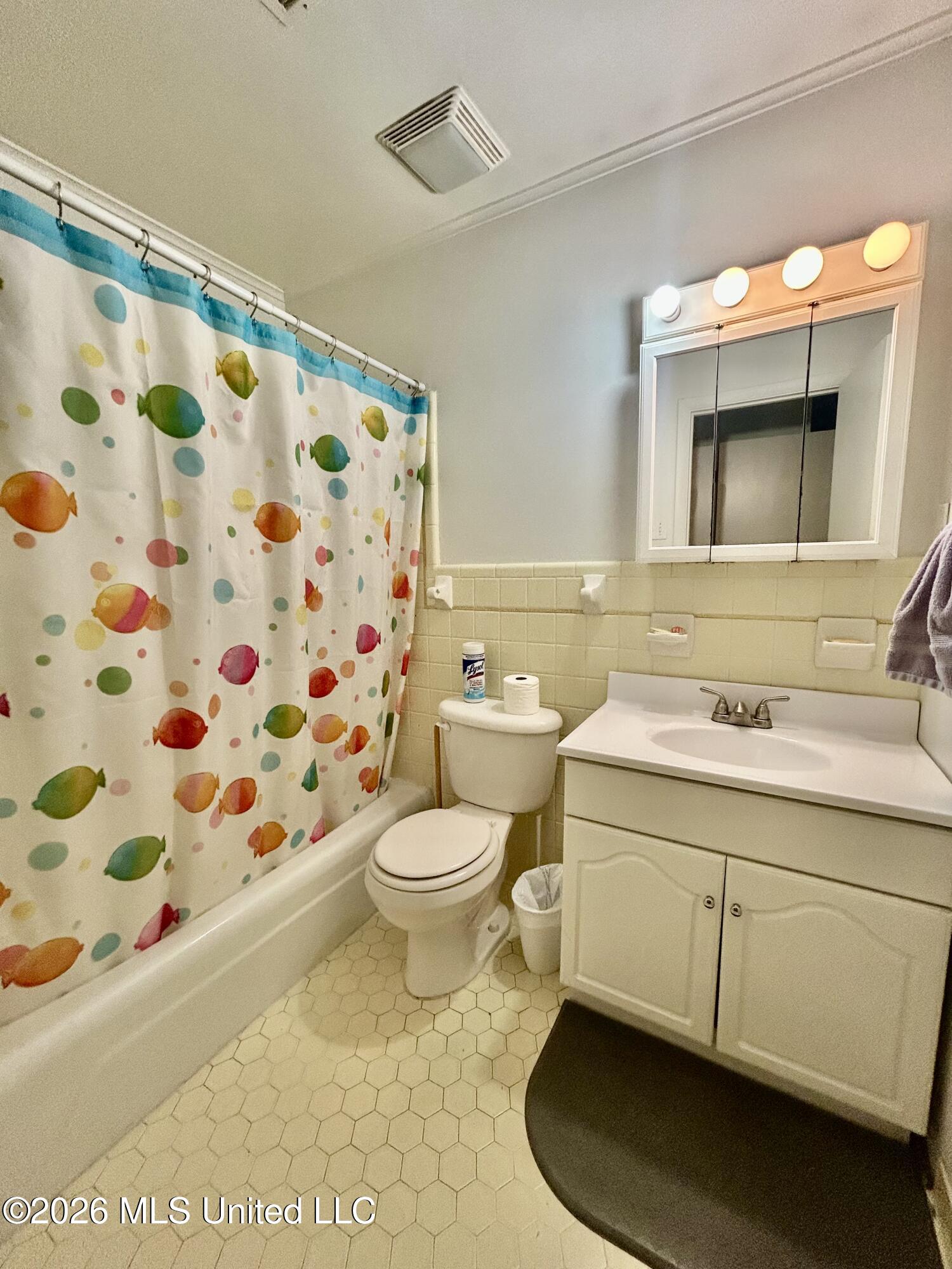 1301 Medallion Drive Property Photo 8