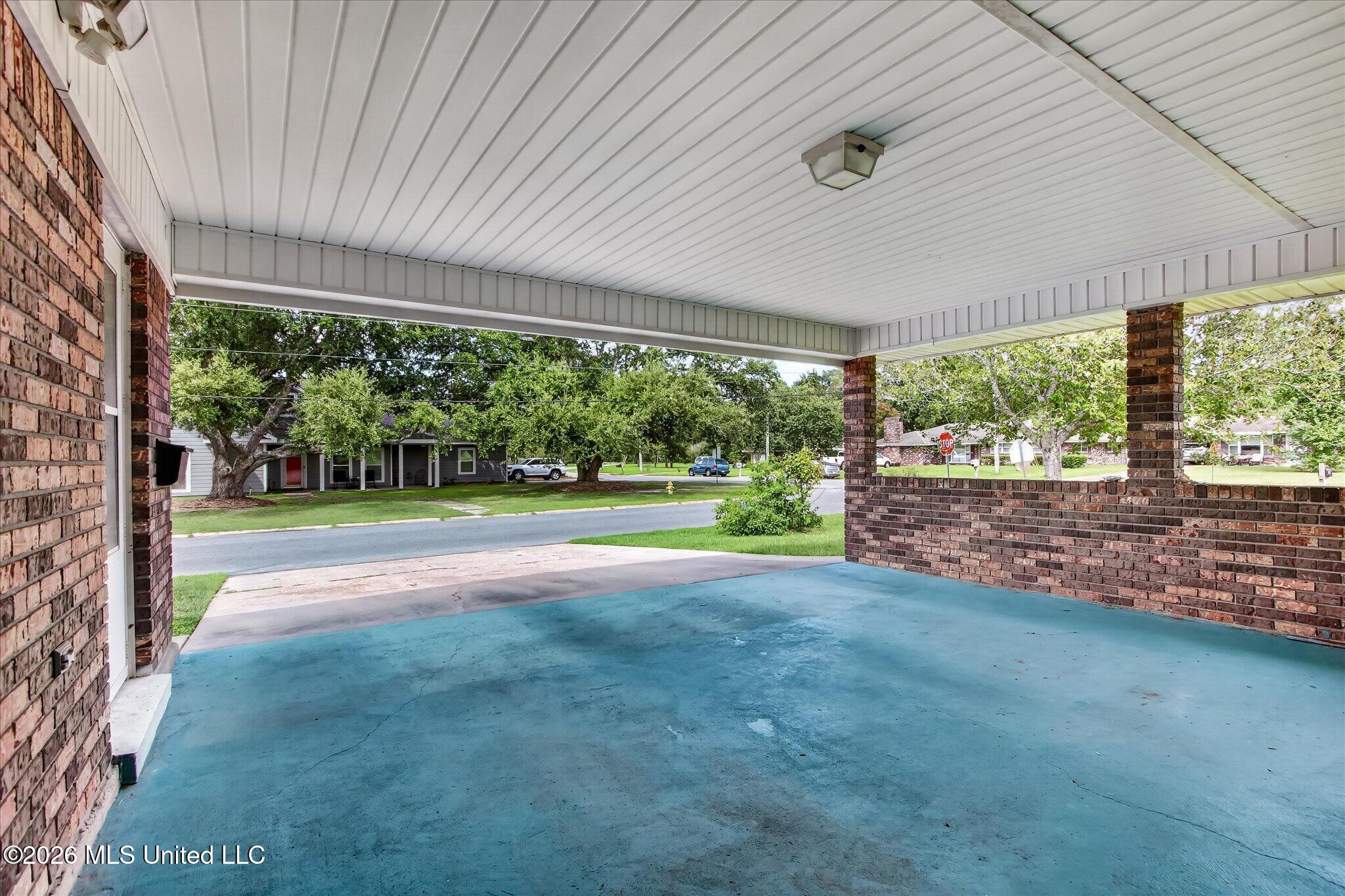 205 Saint Augustine Drive Property Photo 34