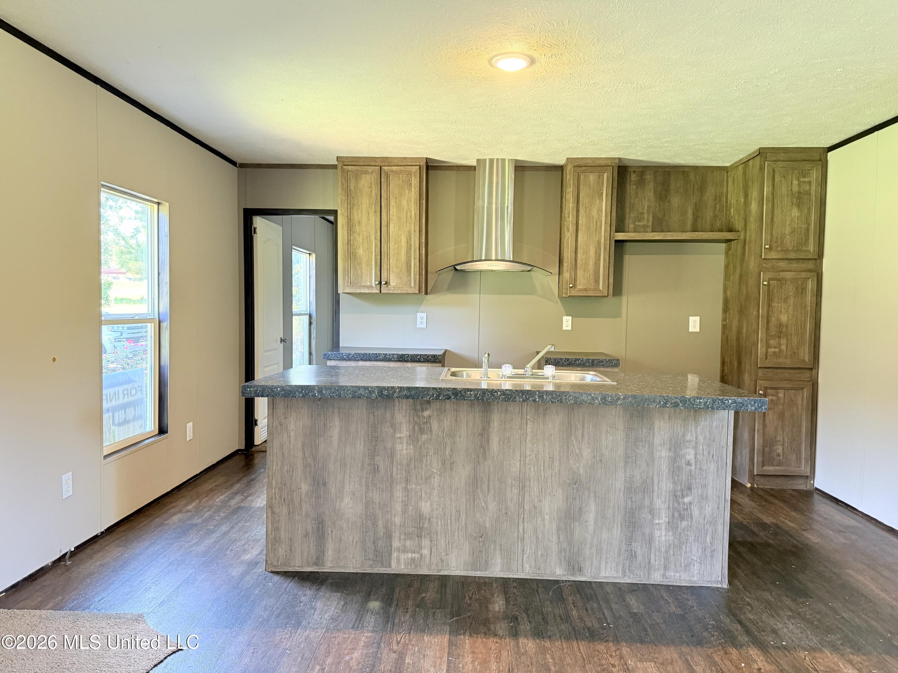 1062 Robinson Road Property Photo 6