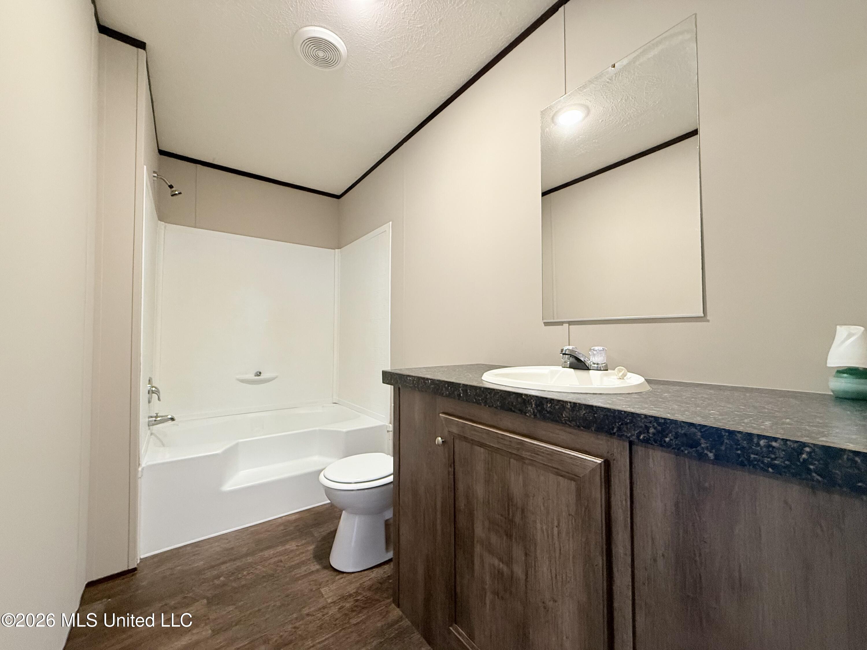 1062 Robinson Road Property Photo 9
