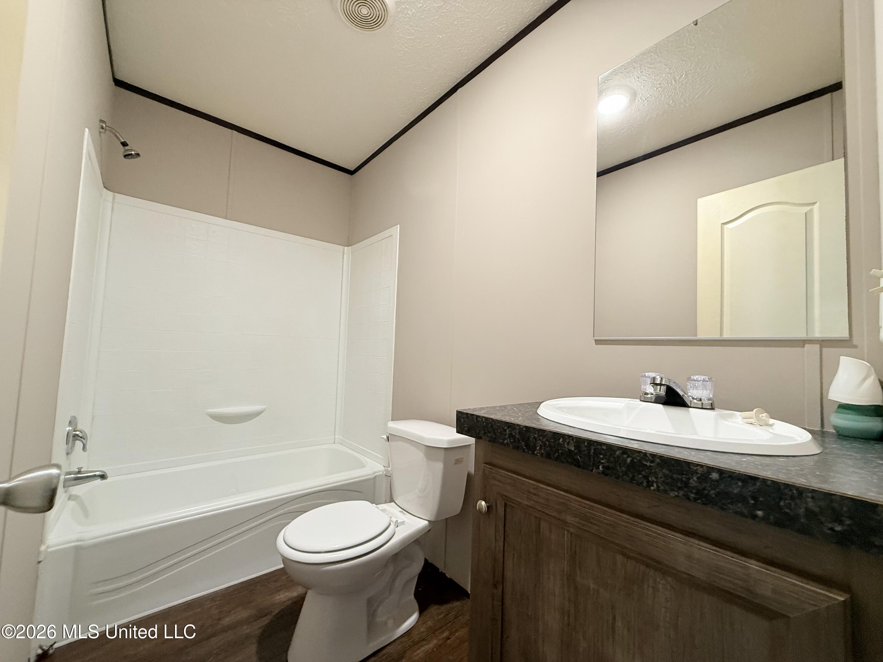 1062 Robinson Road Property Photo 11