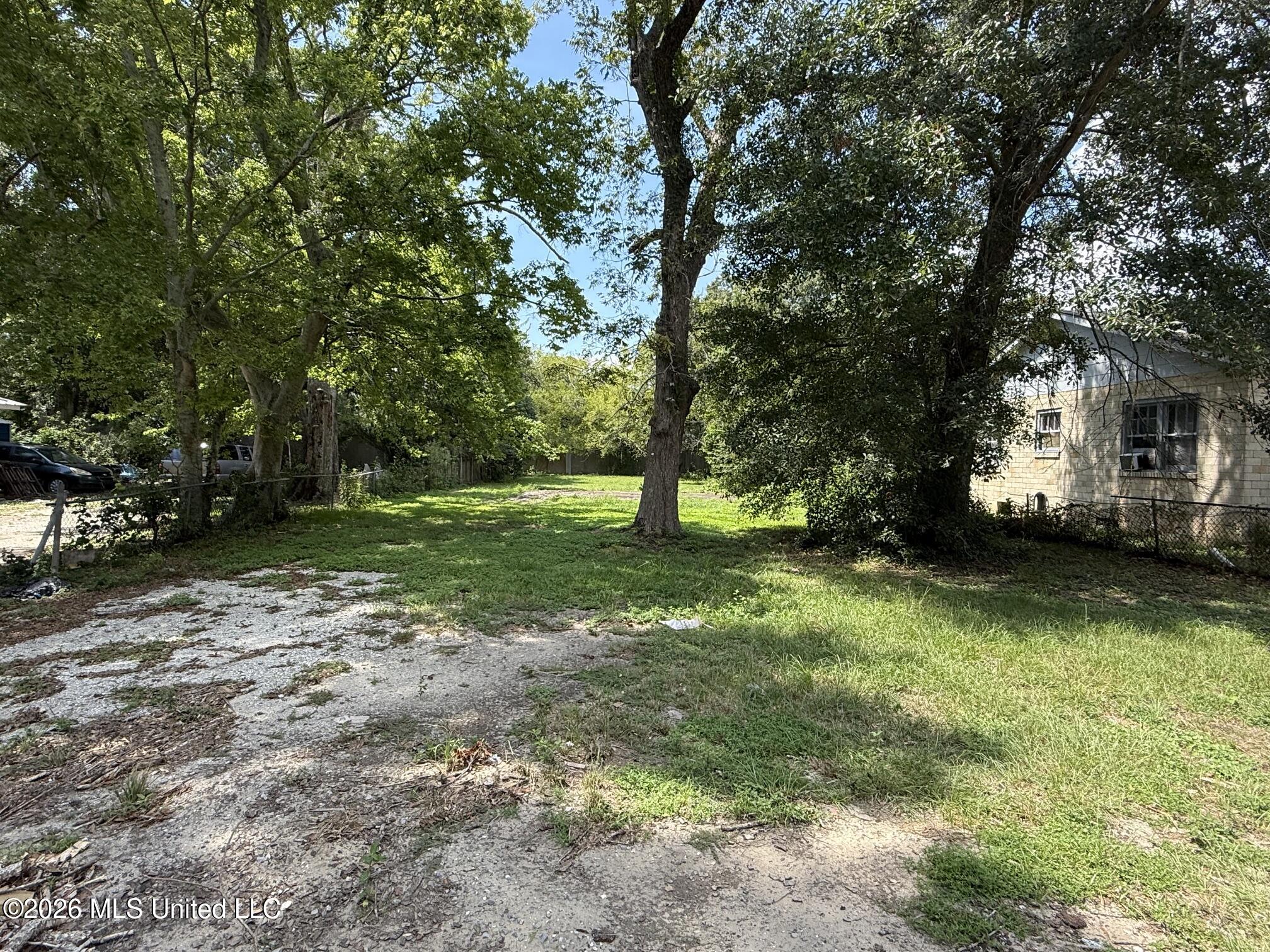 436 Dacey Street Property Photo 1