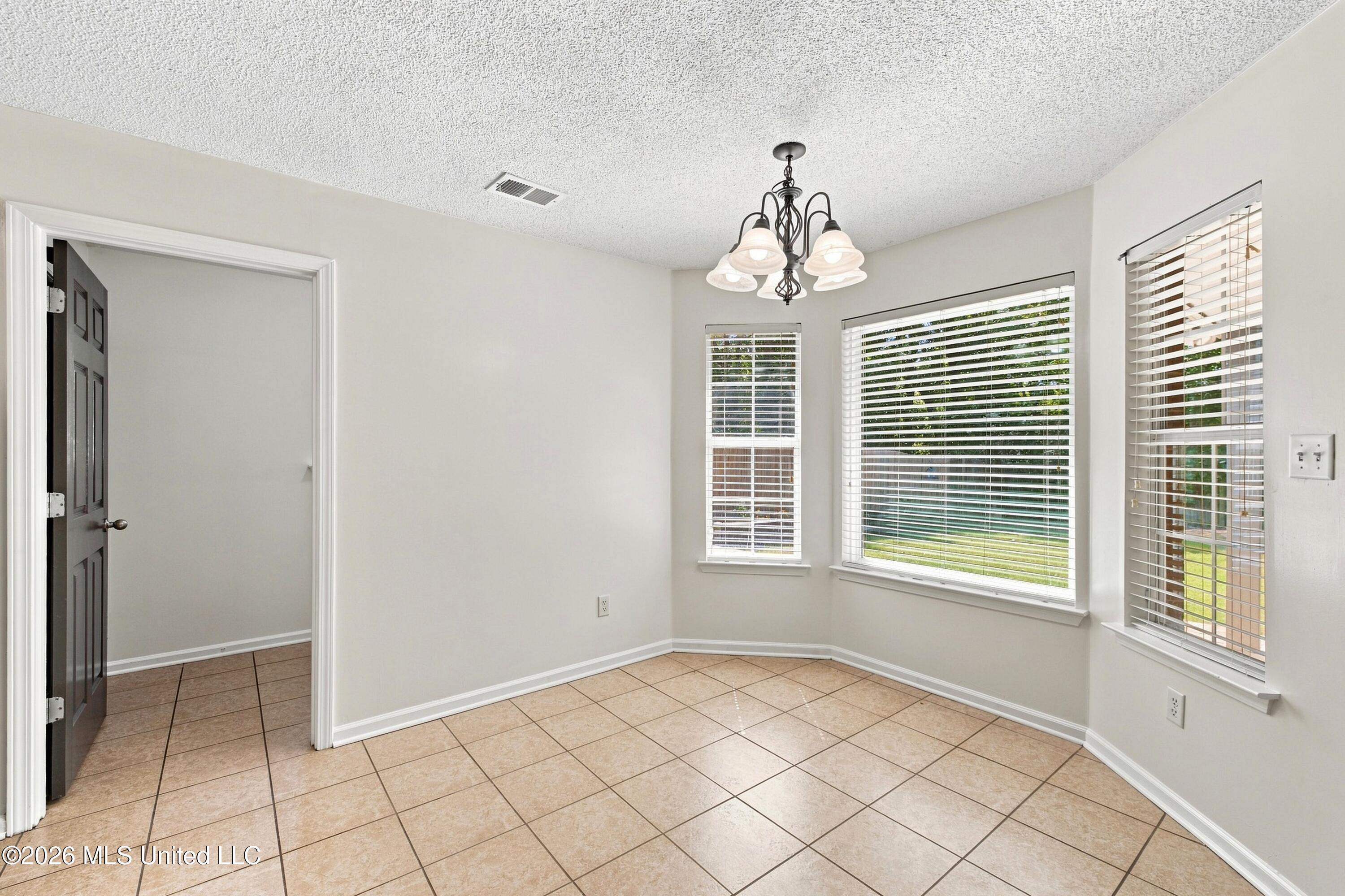 3093 Amanda Belle Property Photo 6