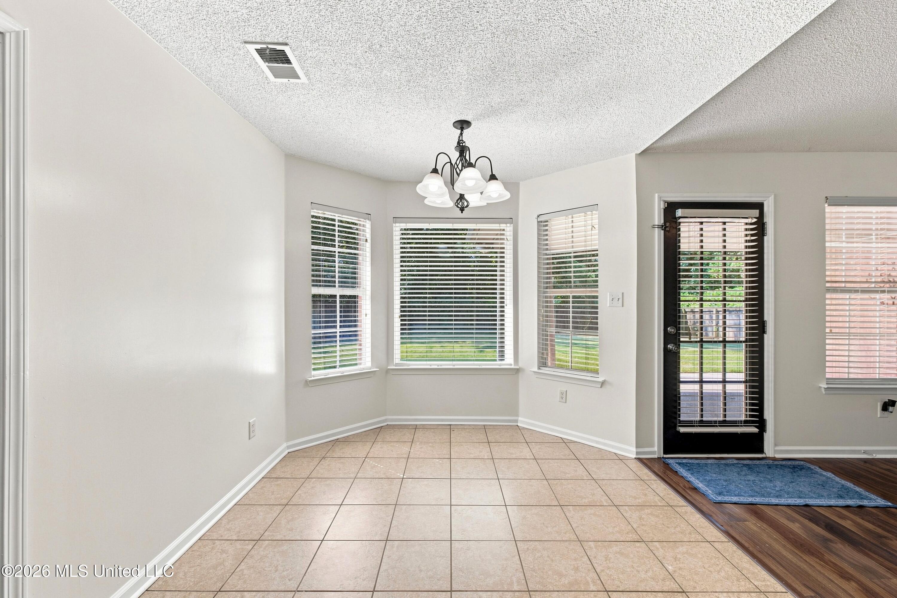 3093 Amanda Belle Property Photo 7