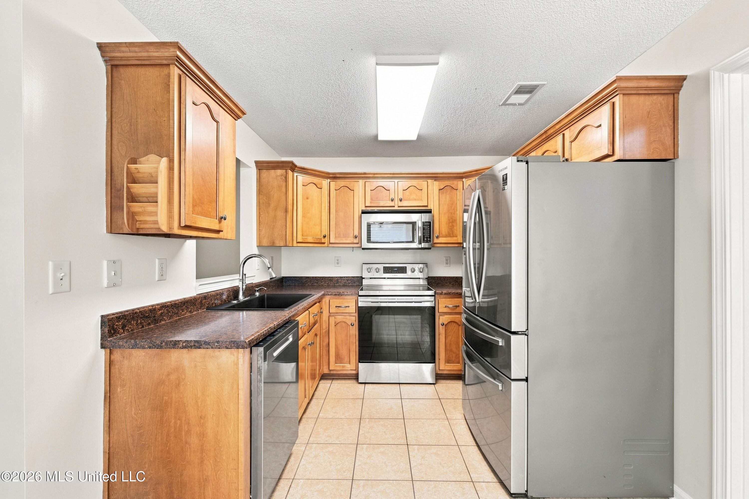 3093 Amanda Belle Property Photo 8